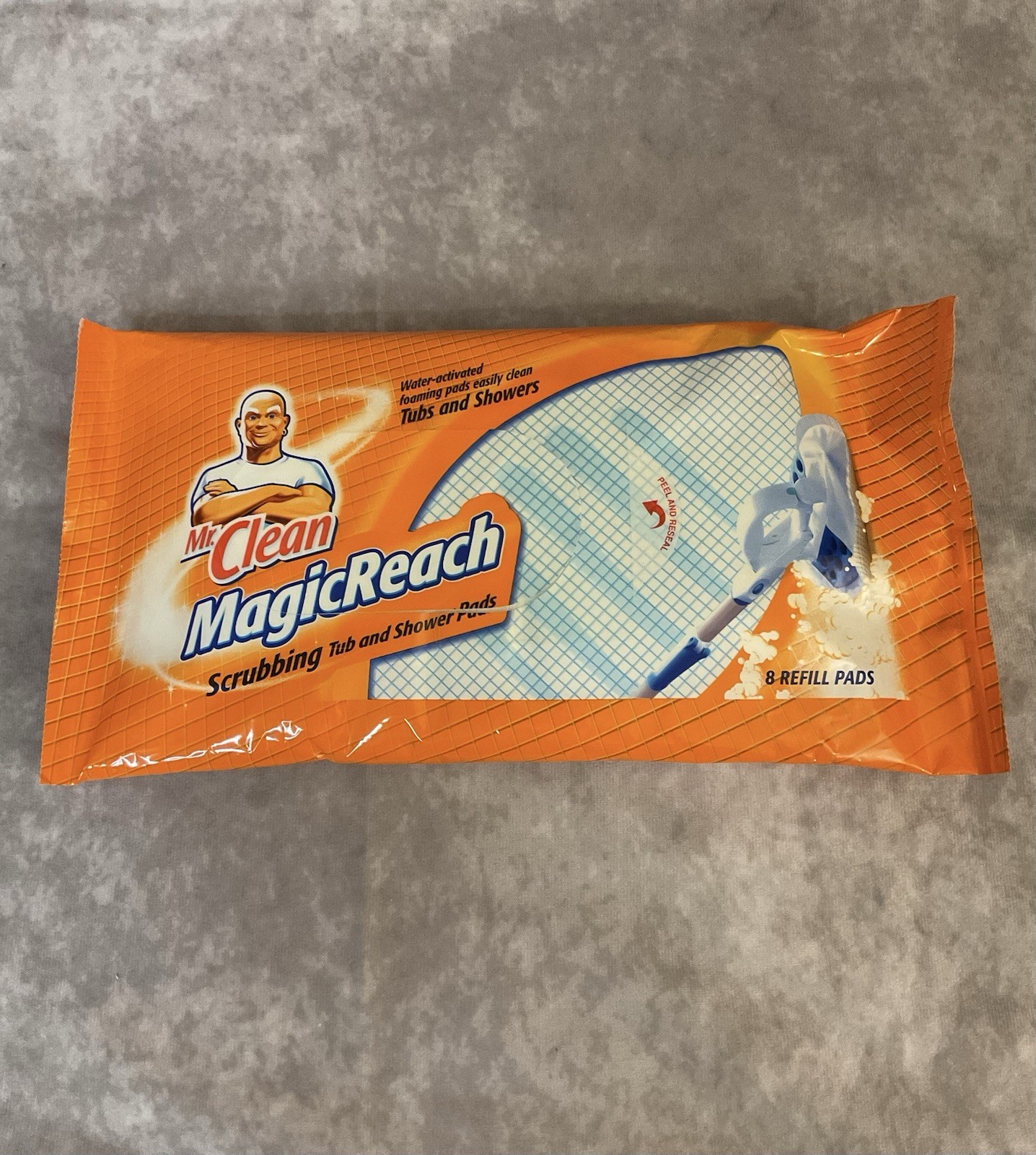 MR. CLEAN MAGIC REACH SCRUBBING TUB & SHOWER REFILL PADS PACK OF 8 PADS