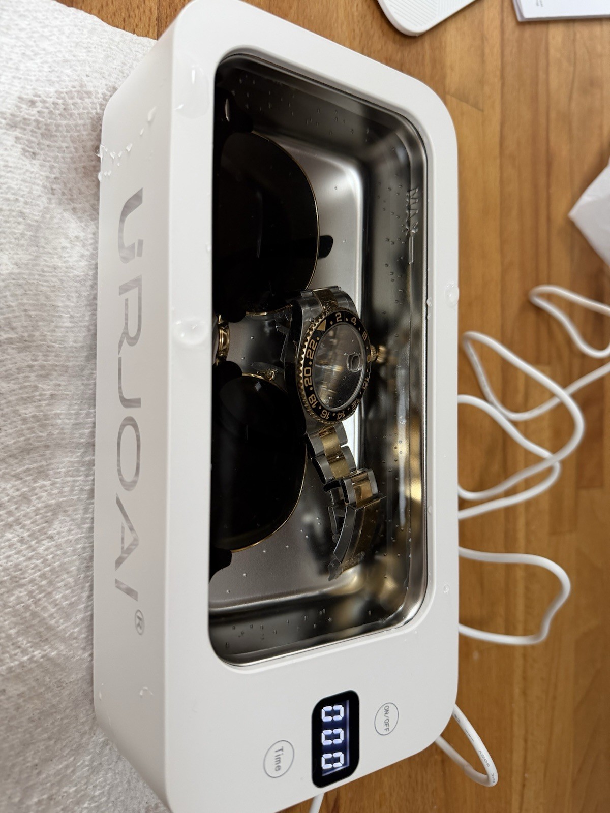 Ultrasonic Cleaner – 50KHz Cleans Jewelry, toothbrush, razors- Super Efficient