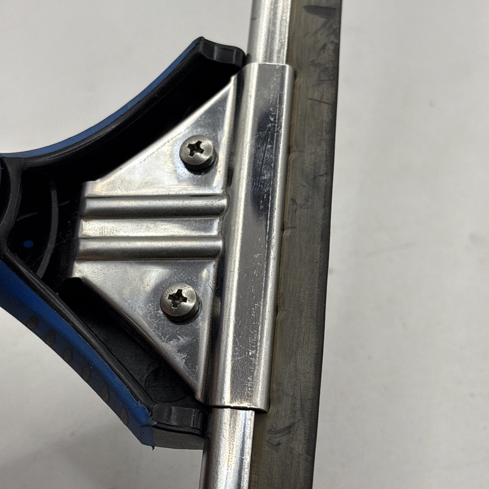 Unger Swivel 18 Inches Wide