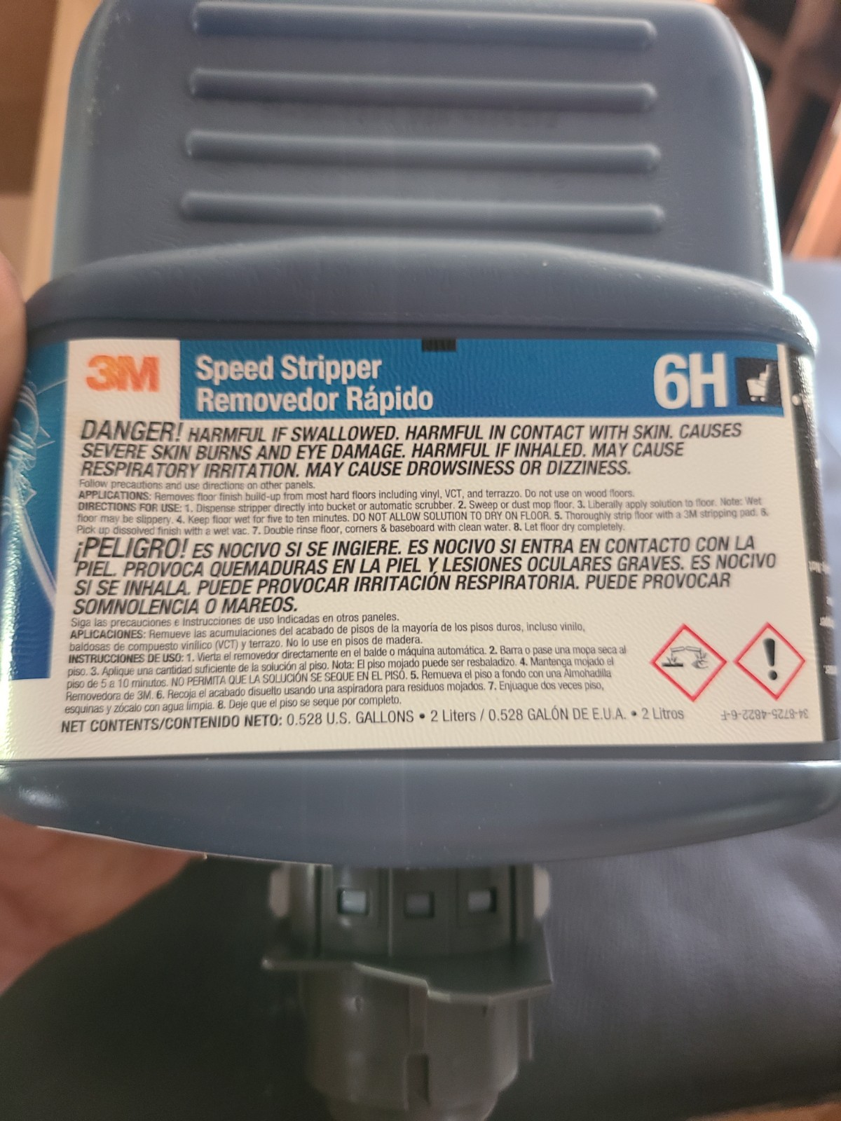 3M™ Speed Stripper Concentrate, 2L Twist N’ Fill Bottle, MCO 19208