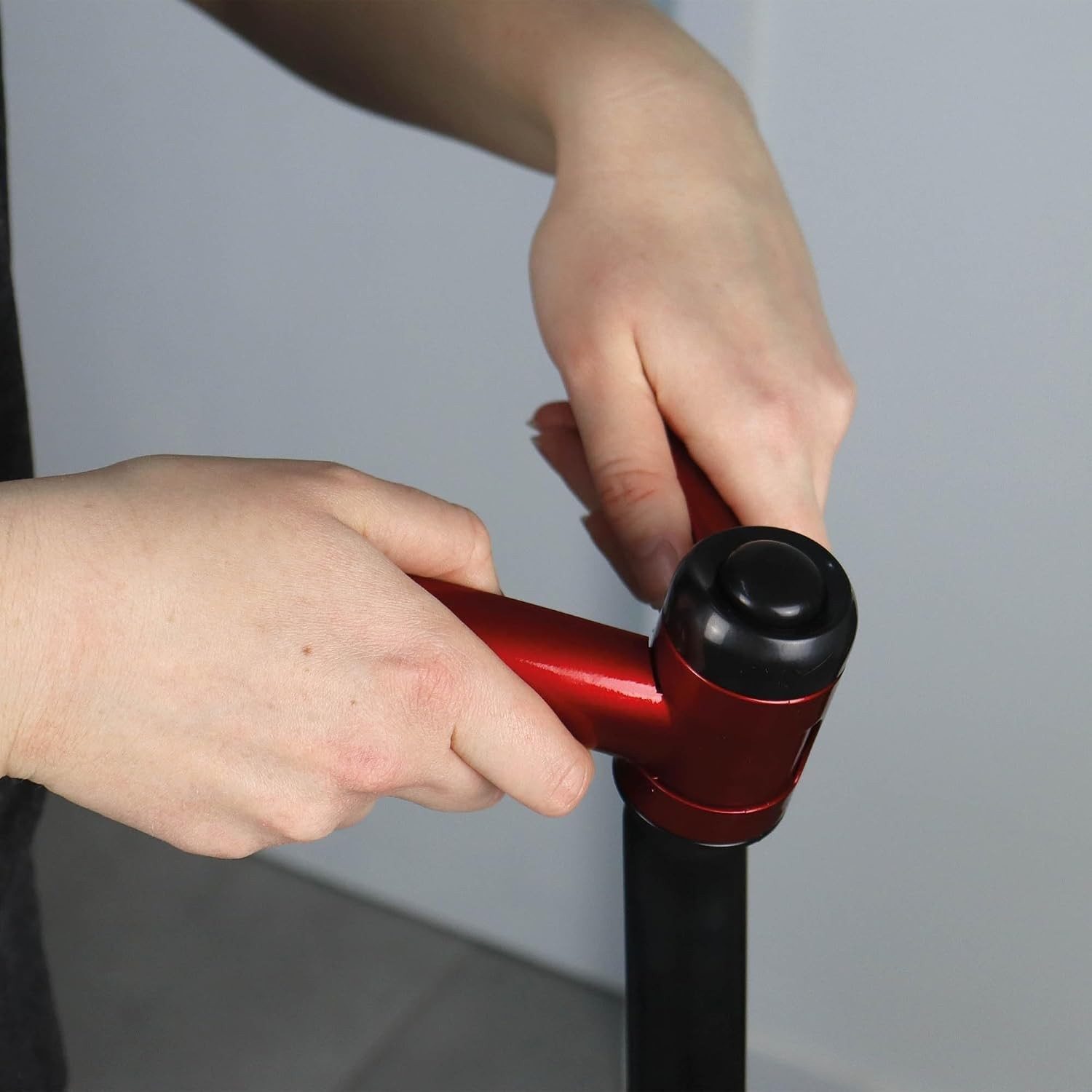 Ultimate Floor Care with EP170 – 2200 RPM Cleaning Power & Versatile Pads