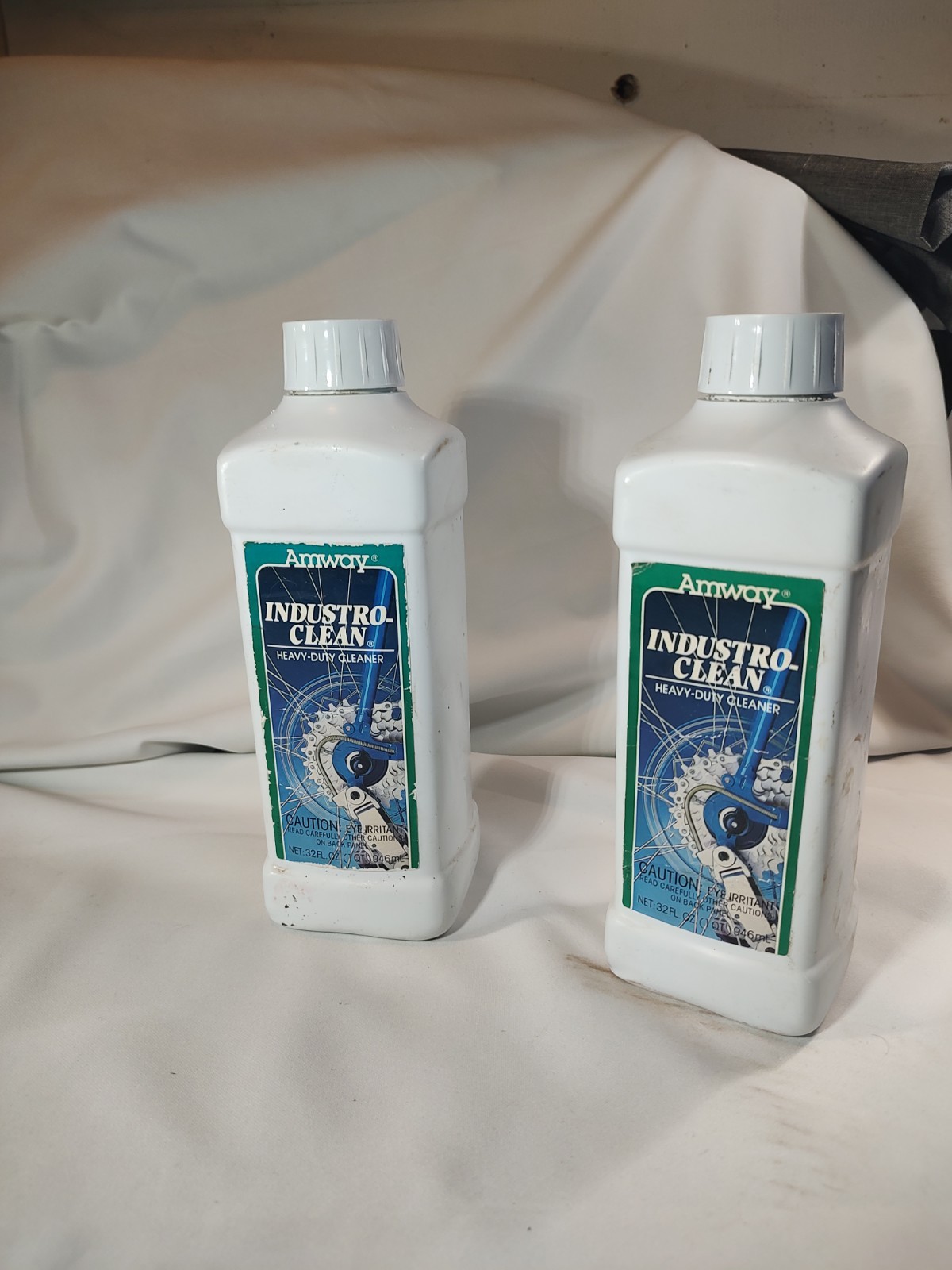Amway INDUSTRO-CLEAN Heavy Duty Cleaner 32 Oz 1 Liter Degreaser