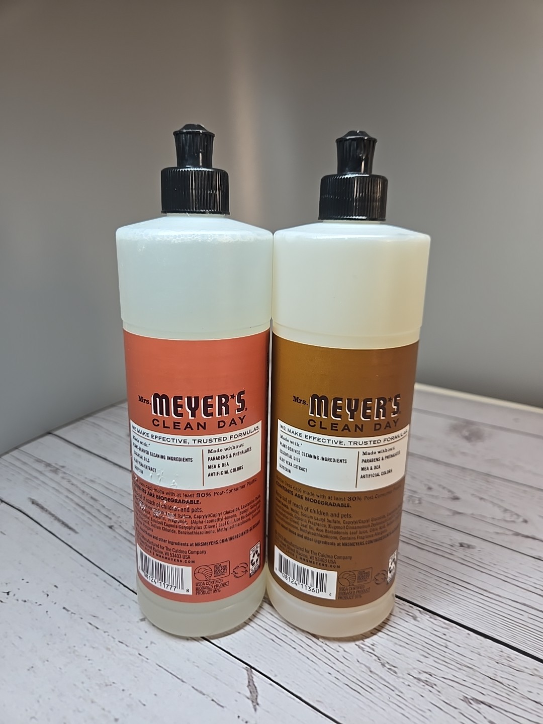 ​Mrs.Meyer’s Dish Soap 2 Pack – 1x Fall Leaves, 1x Acorn Spice 16oz Each *New*