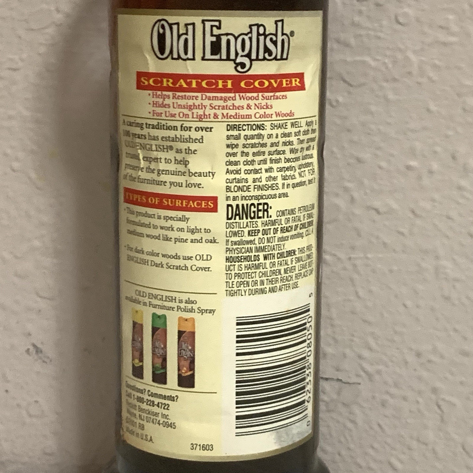 Old English Furniture Polish Scratch Cover VINTAGE Y2K For Light Wood 2001 Prop