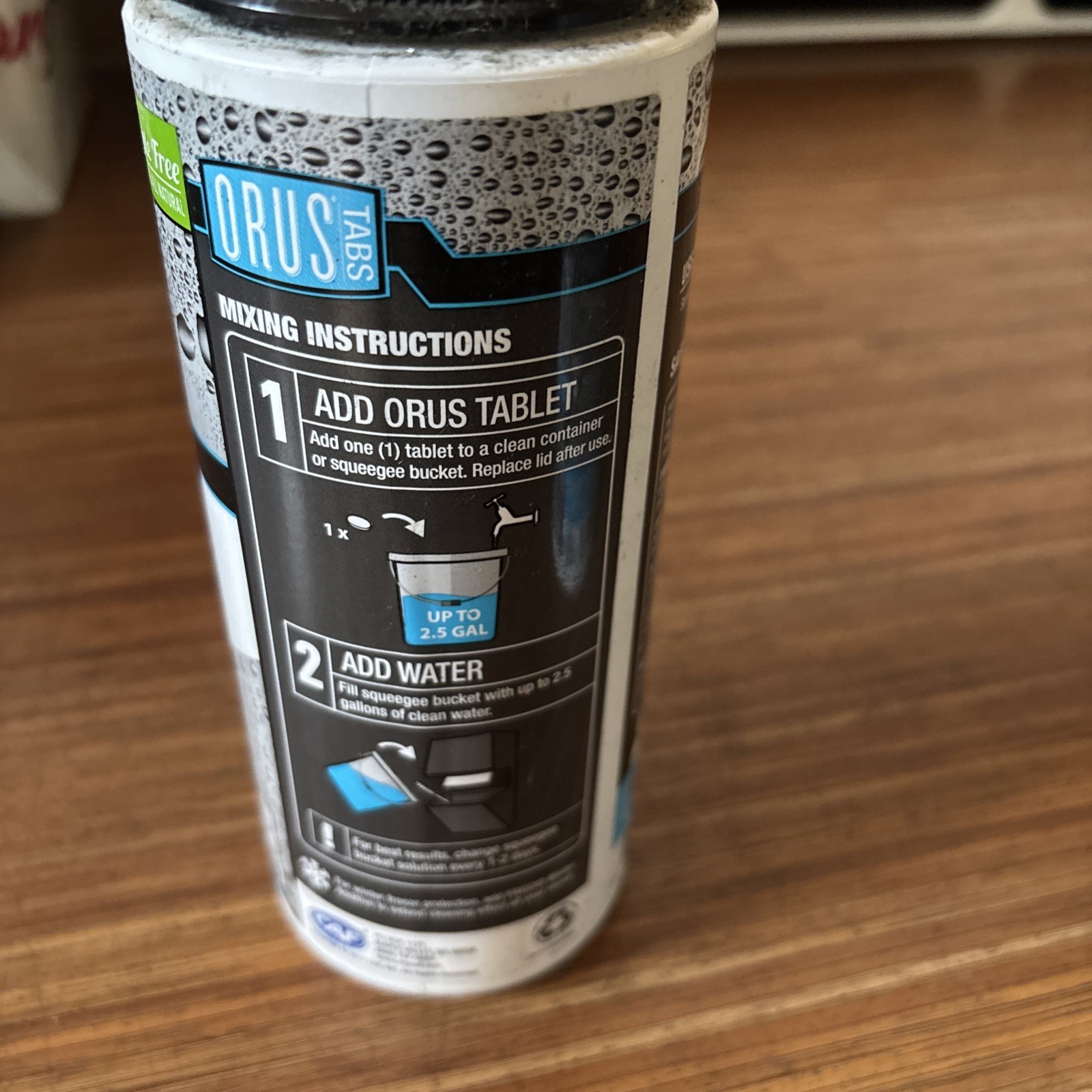 Orus Window/Glass Cleaner Tabs Industrial Squeegee Bucket Solution Soap 135 Tabs