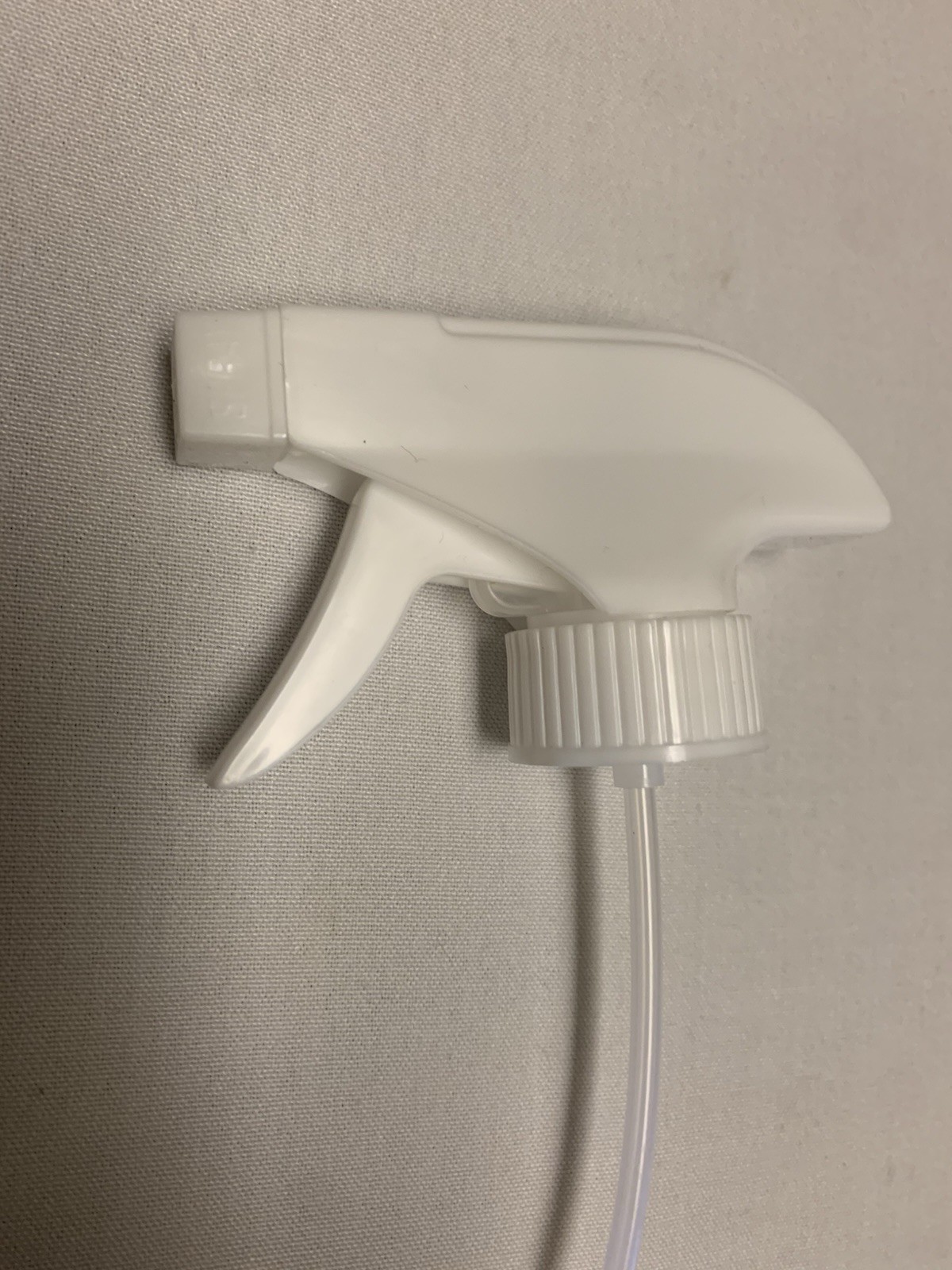 500 pc white plastic 28-400 nozzle trigger sprayer with 9.875″ dip tube