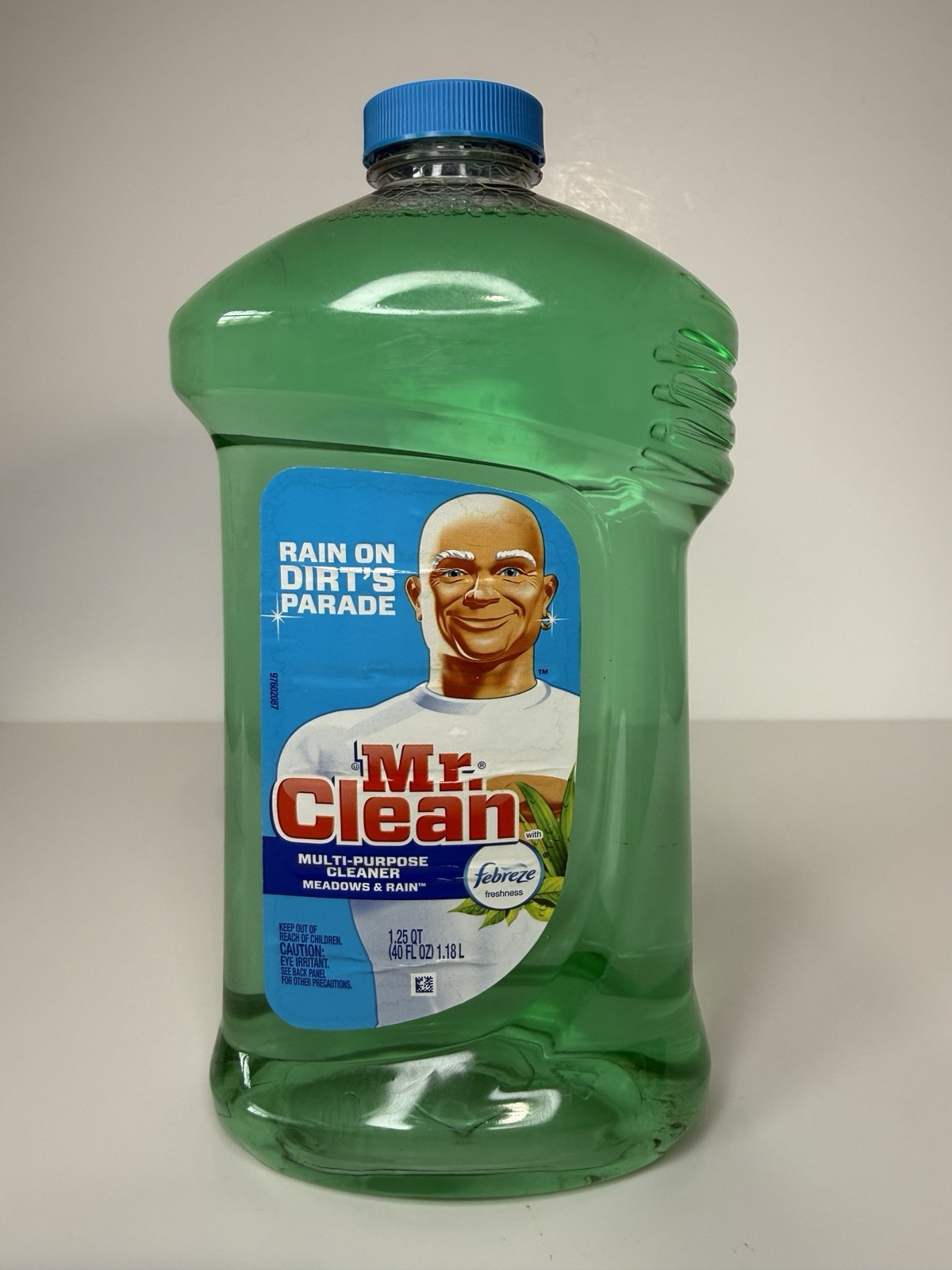Mr. Clean Febreze Hawaiian Aloha & Meadow Rain Multi-Surface Cleaner Set 40oz