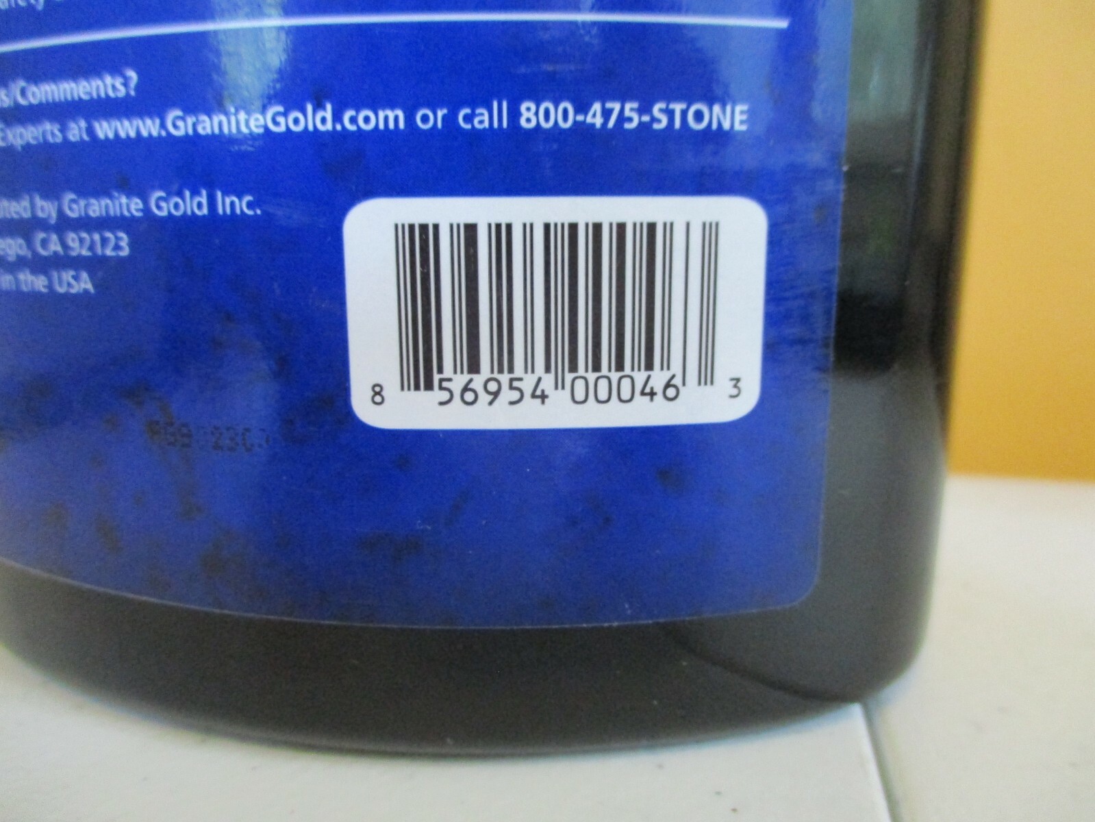 32 oz. Squeeze and Mop Floor Cleaner By Granite Gold Maintains shine