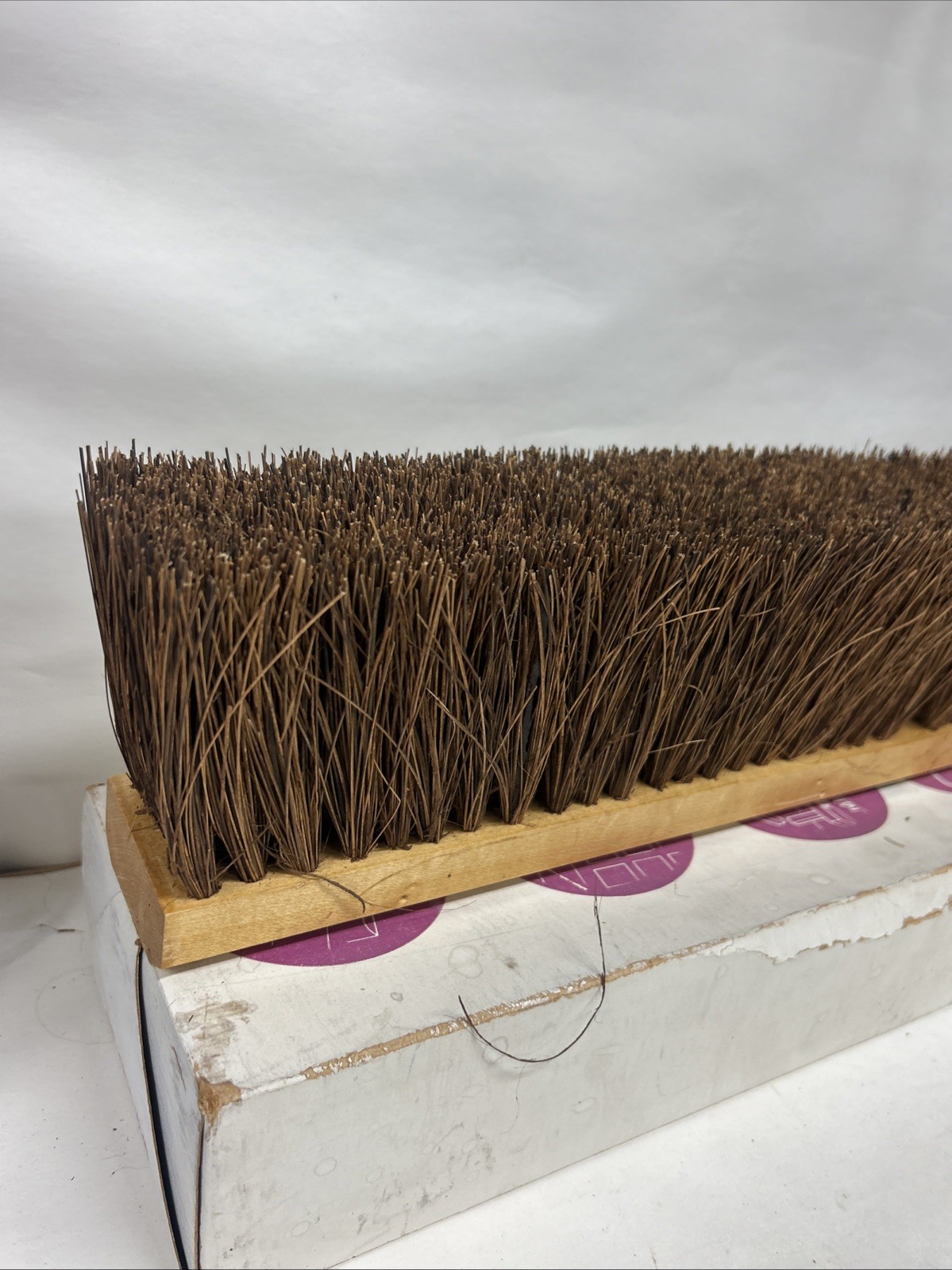 24″ Brown Palmyra Fill Garage Brush with Coarse Bristles, Wright Bernet NEW