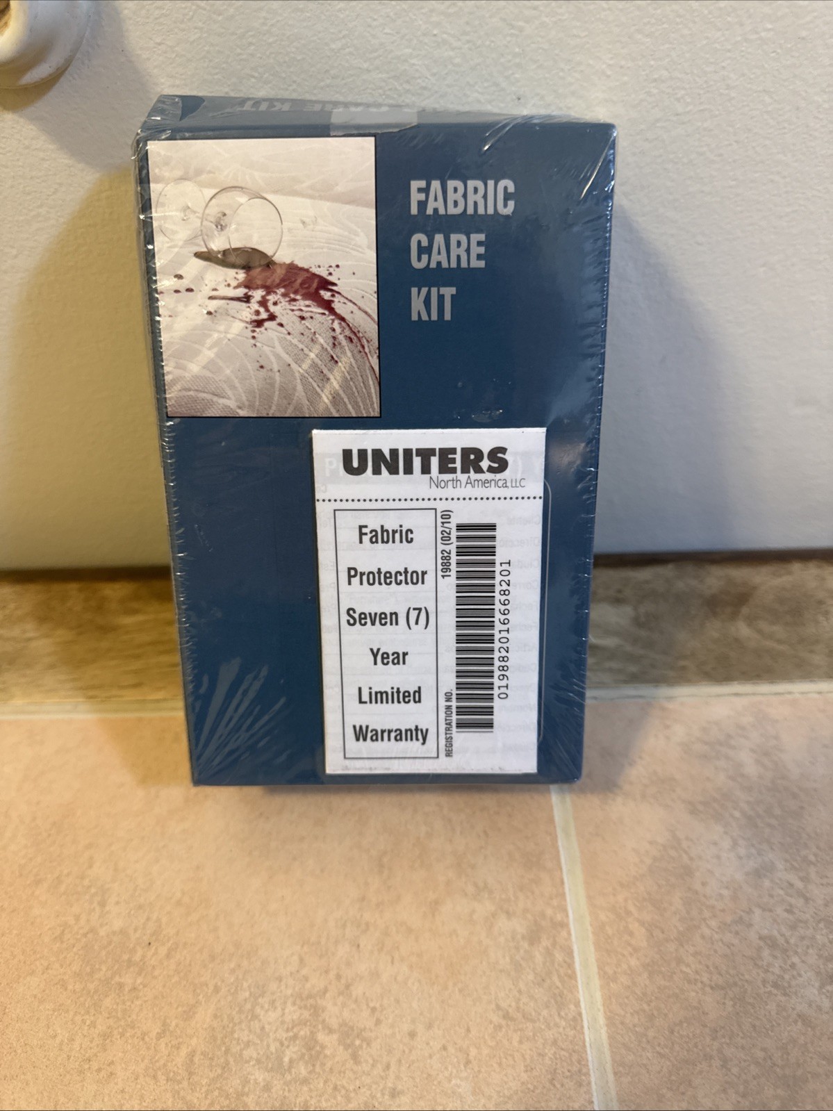Fabric Care Kit 2010 Clean/Protector/Cloth Uniters North America 4oz ea SEALED!