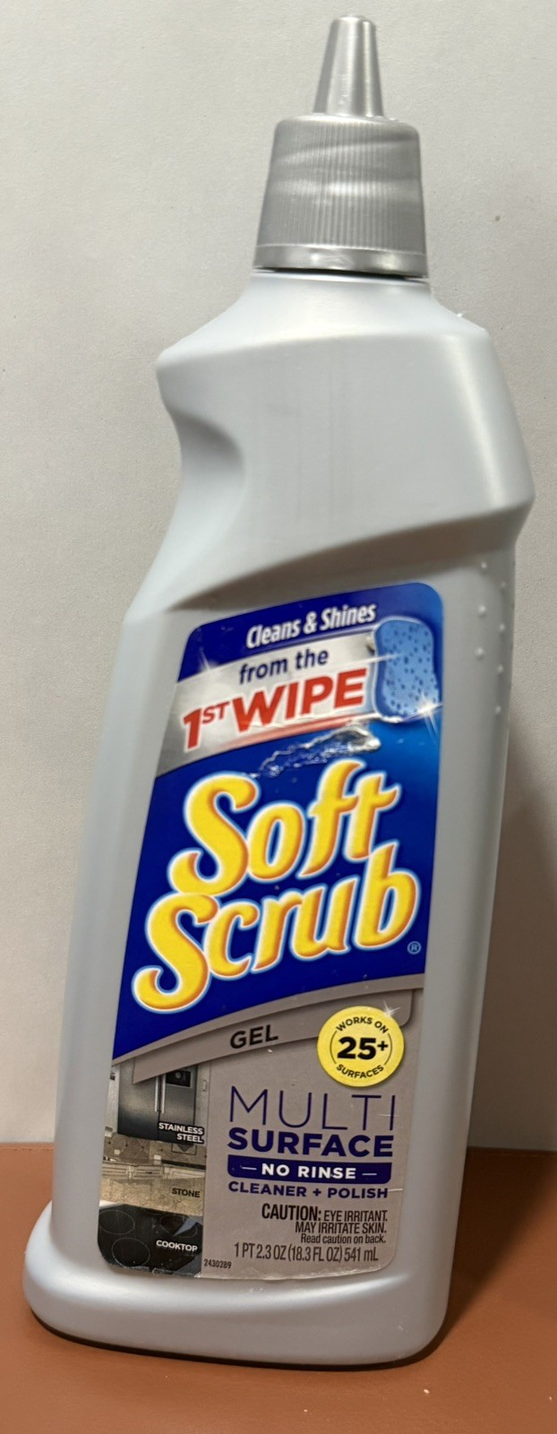 Soft Scrub Multi Surface Cleaner + Polish. Stainless/ Cooktops.DAMAGE LABEL.