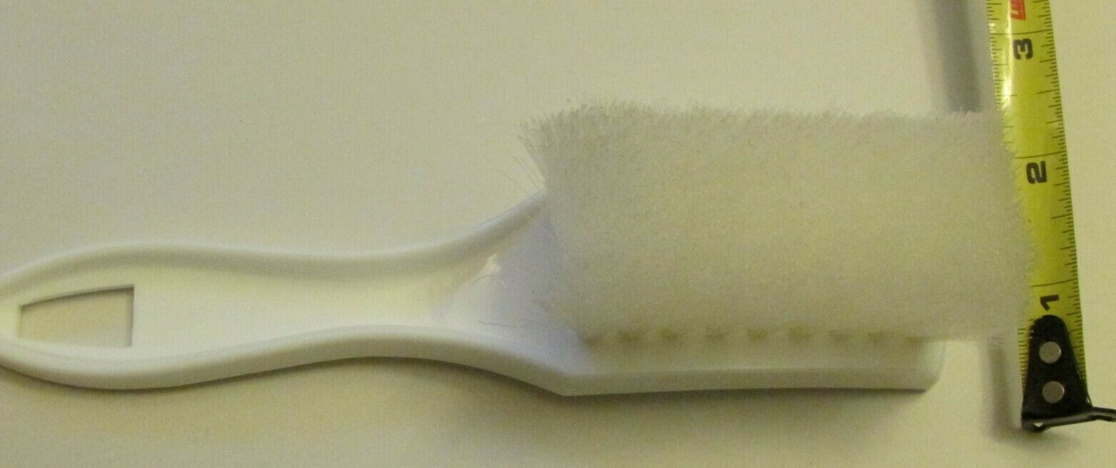 Soft Utility White Brush -7″Length J02000