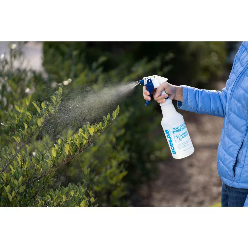 32 oz Spray Bottle Adjustable Nozzle 16×16 Microfiber Towel 25 Pack Combo