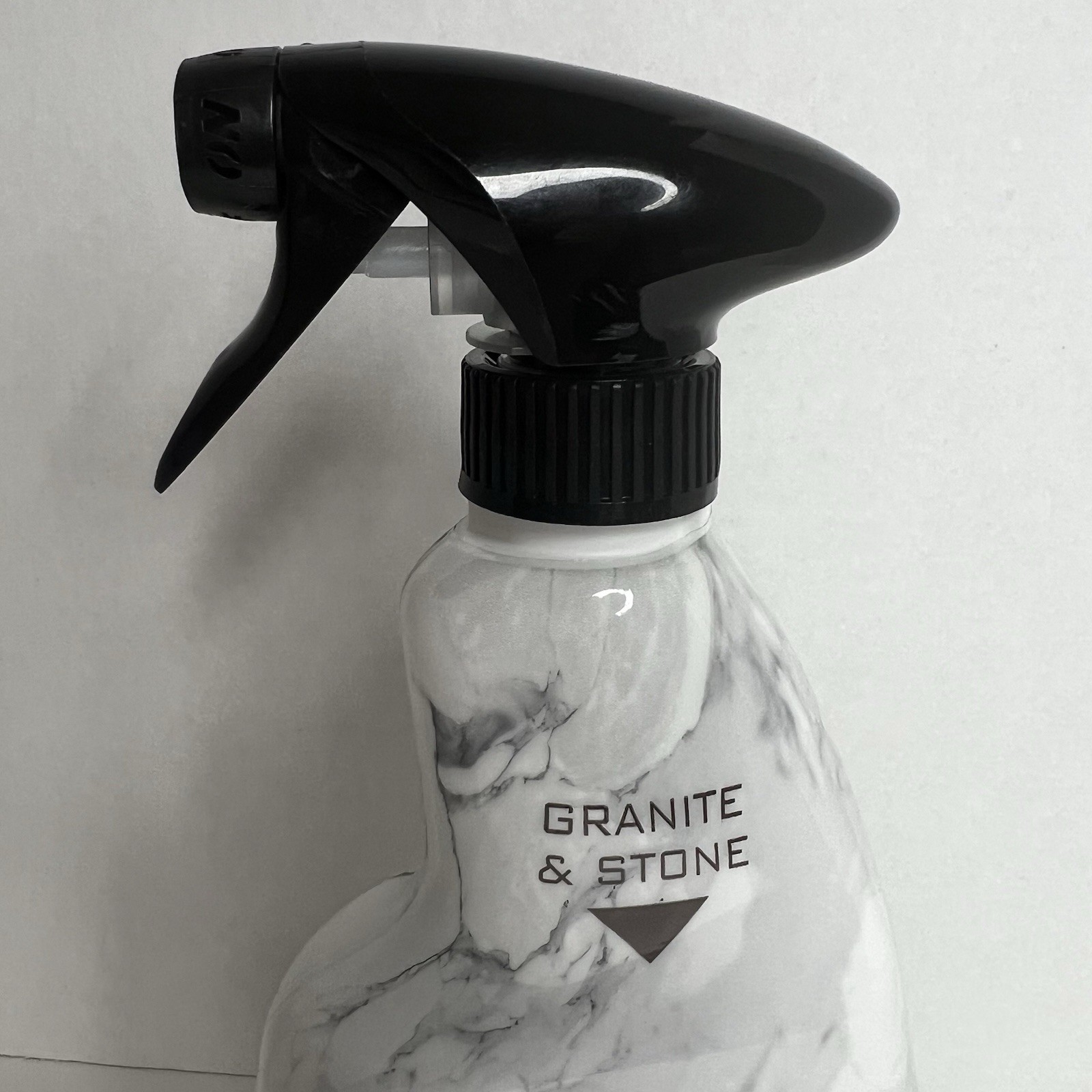 Granite & Stone Clean Shine & Protect Spray – Stone Care International 24 oz