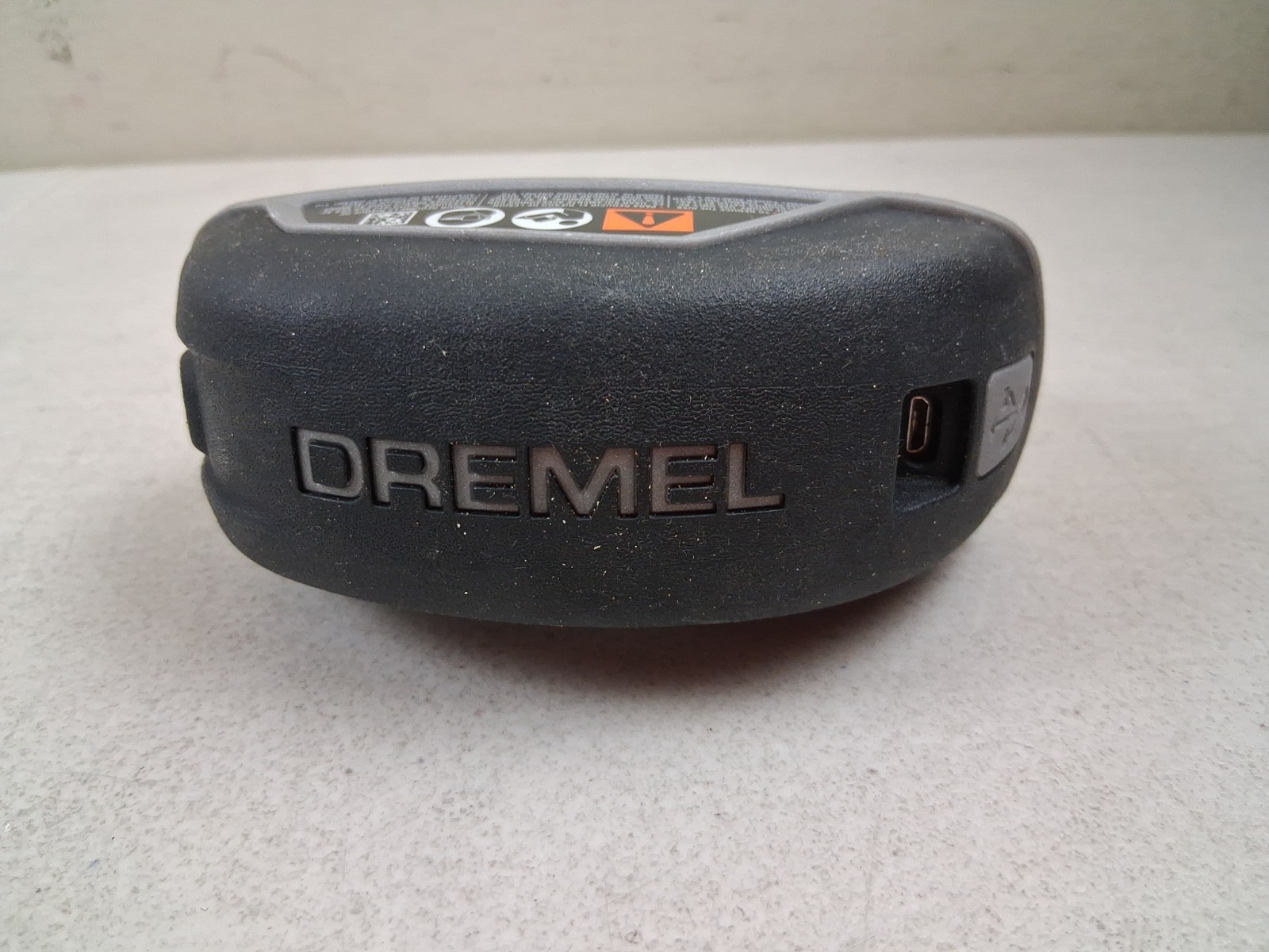Dremel Versa PC10 Power Scrubber Rechargeable Waterproof Cleaning Sponges Bundle
