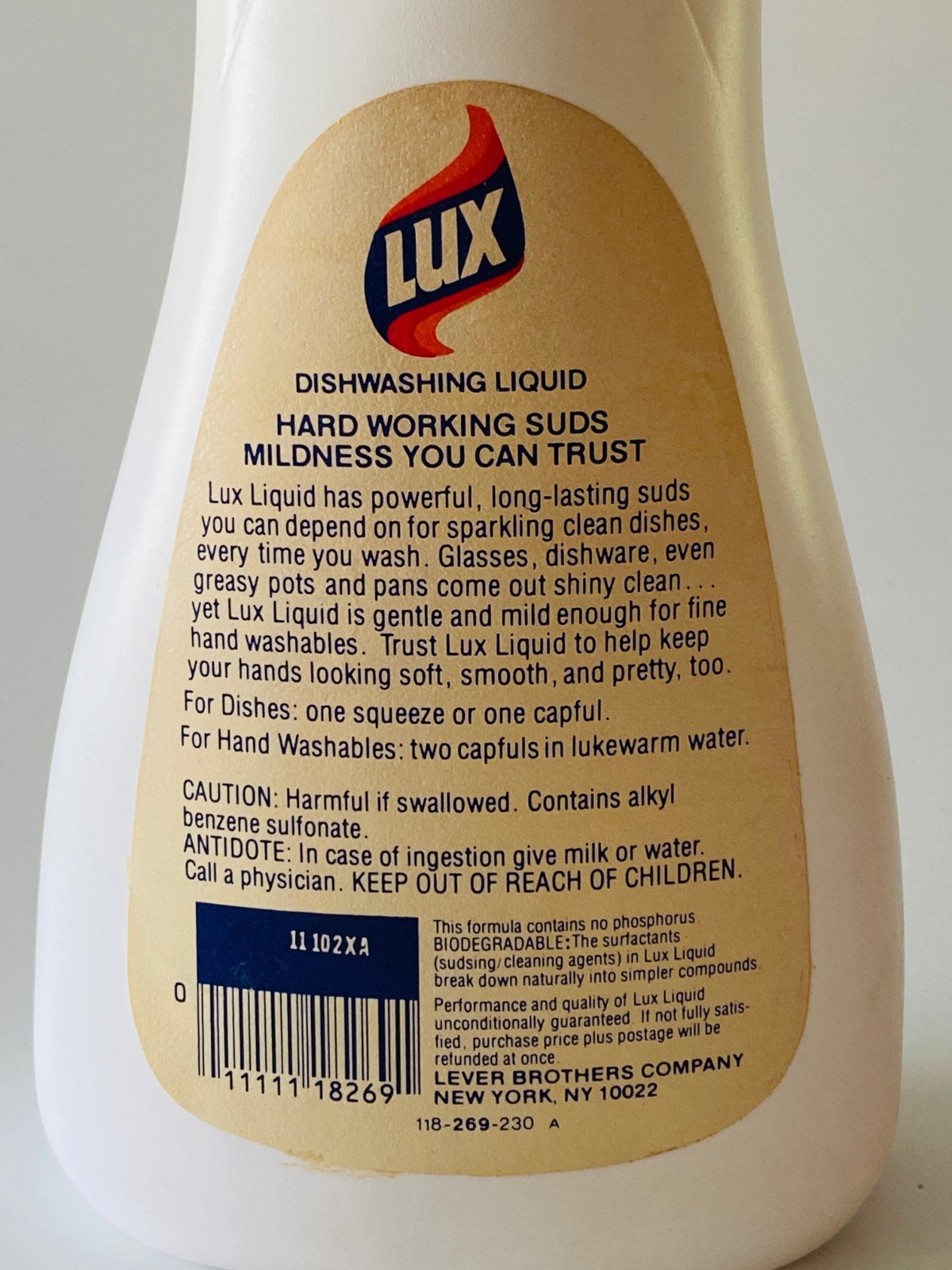 Vintage Lever Bros LUX Mild Dishwashing Liquid 22 oz Late 70s Soap Movie Prop