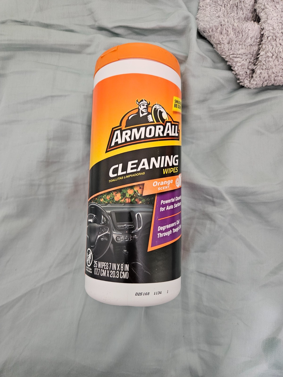 Armor All 25 Count Orange Surface Cleaning Wipes for Automotive Care