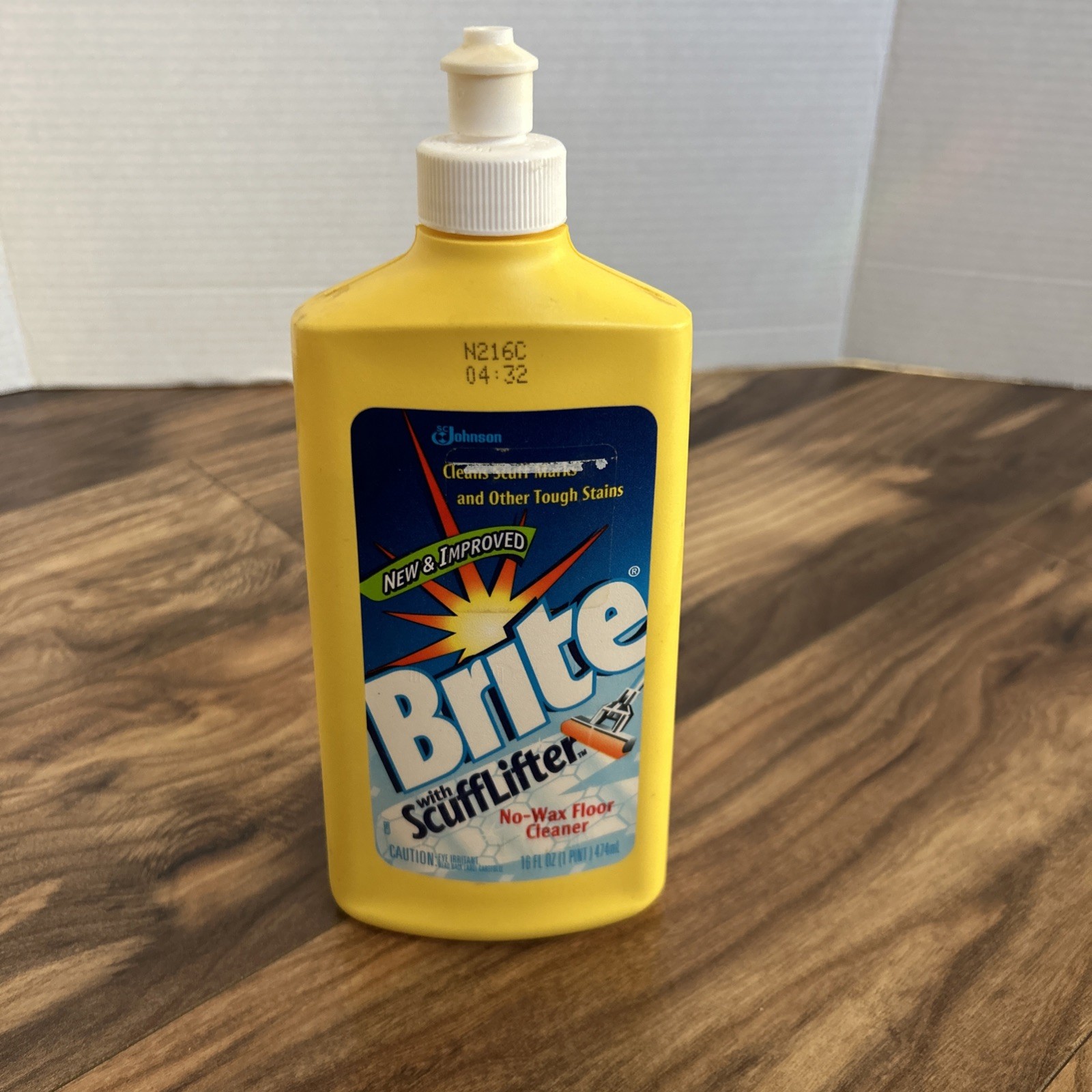 VTG 1998 Brite Floor Cleaner W/ScuffLifter SC Johnson No Wax Floors ~75% Full