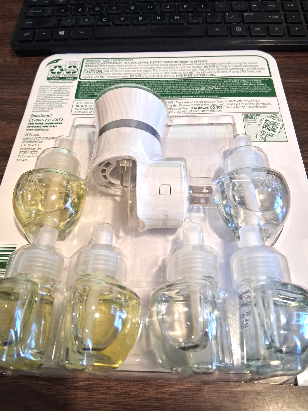 AIR WICK SCENTED OIL SWEET PEACH SCENT, PLUG-IN, (6-0.67 oz REFILLS & 1 WARMER)