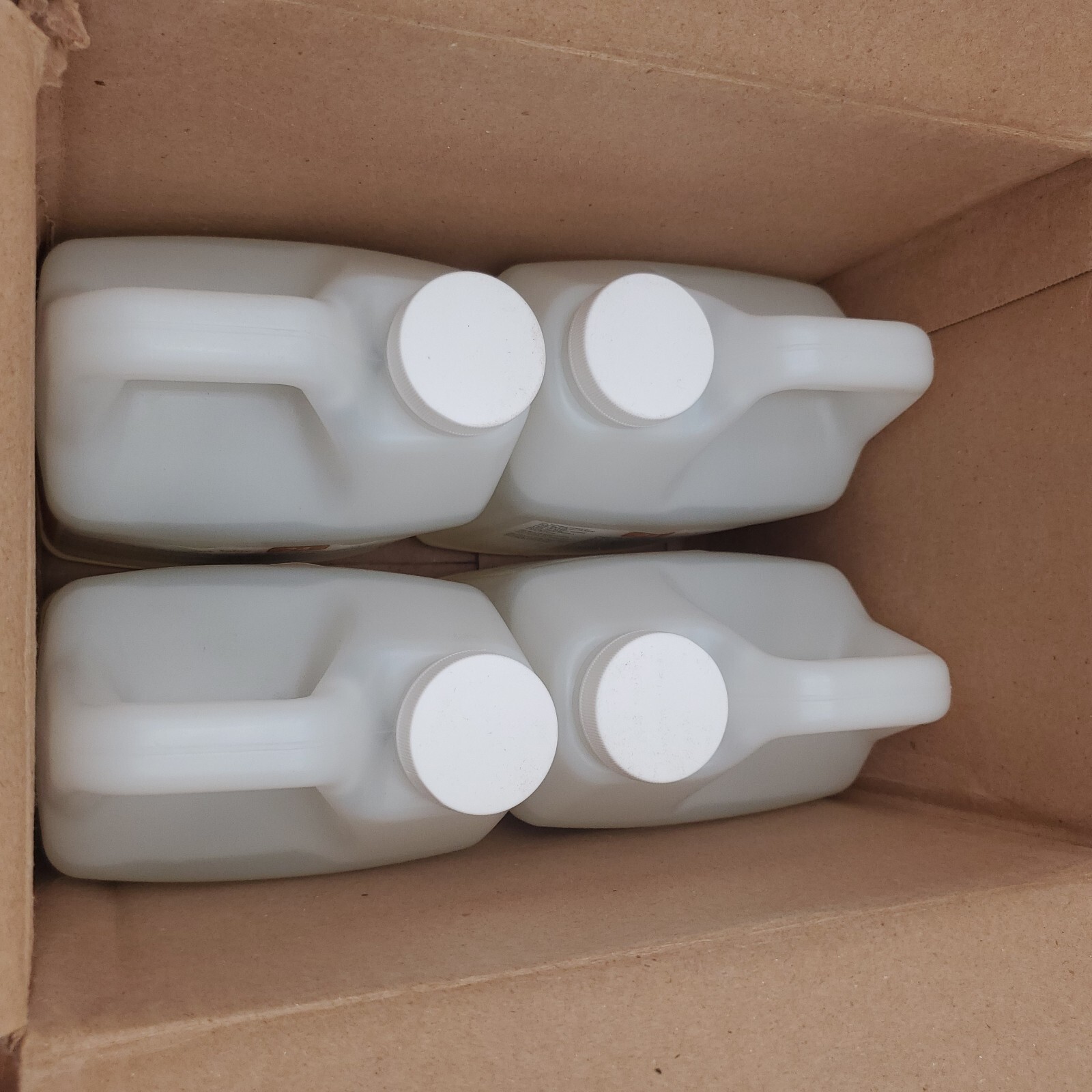 Case of 4 1/2 Gal DFE Sabre Heavy Duty Bio-Catalytic Degreaser Cleaner + Sprayer
