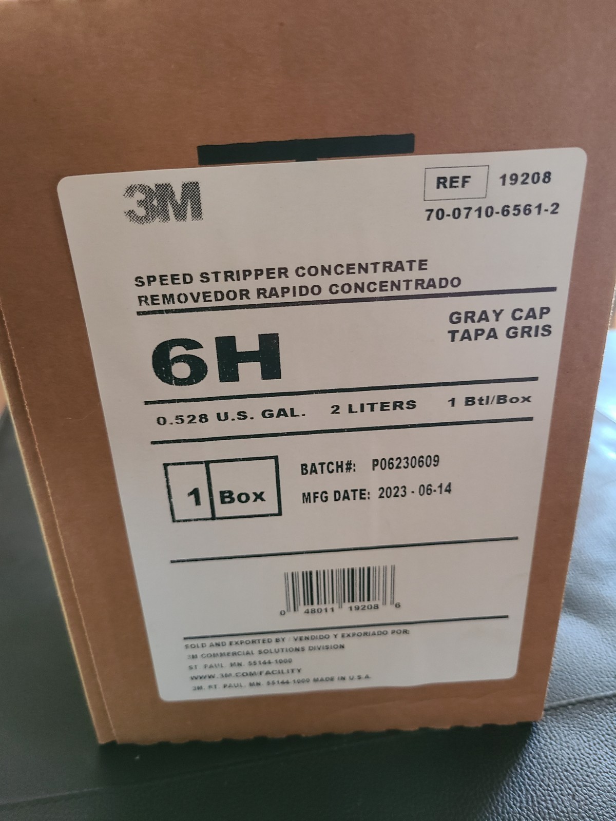 3M™ Speed Stripper Concentrate, 2L Twist N’ Fill Bottle, MCO 19208