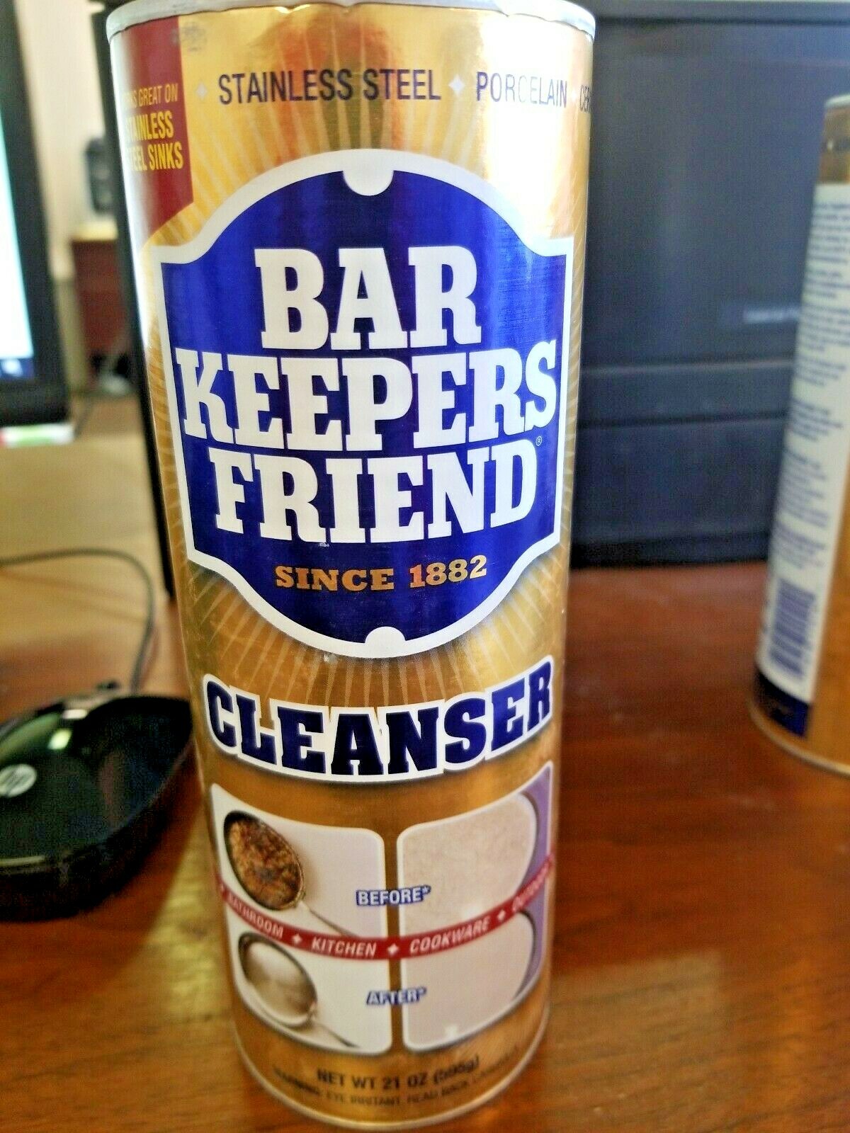 BAR KEEPERS FRIEND MULTI-PURPOSE CLEANSER PORCELAIN/METAL 21 oz SHIPS PRIORITY