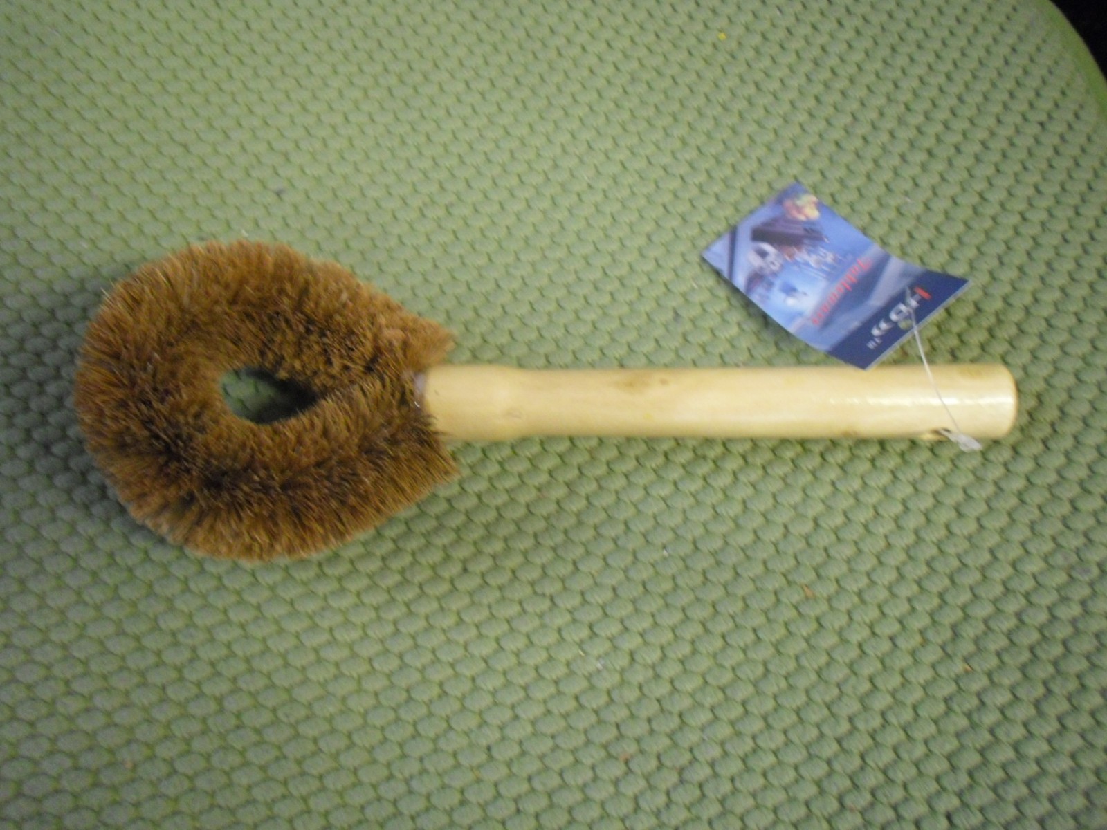 New ! Natural Kitchen Pot Brush Wooden handle Pan Cleaning Brush