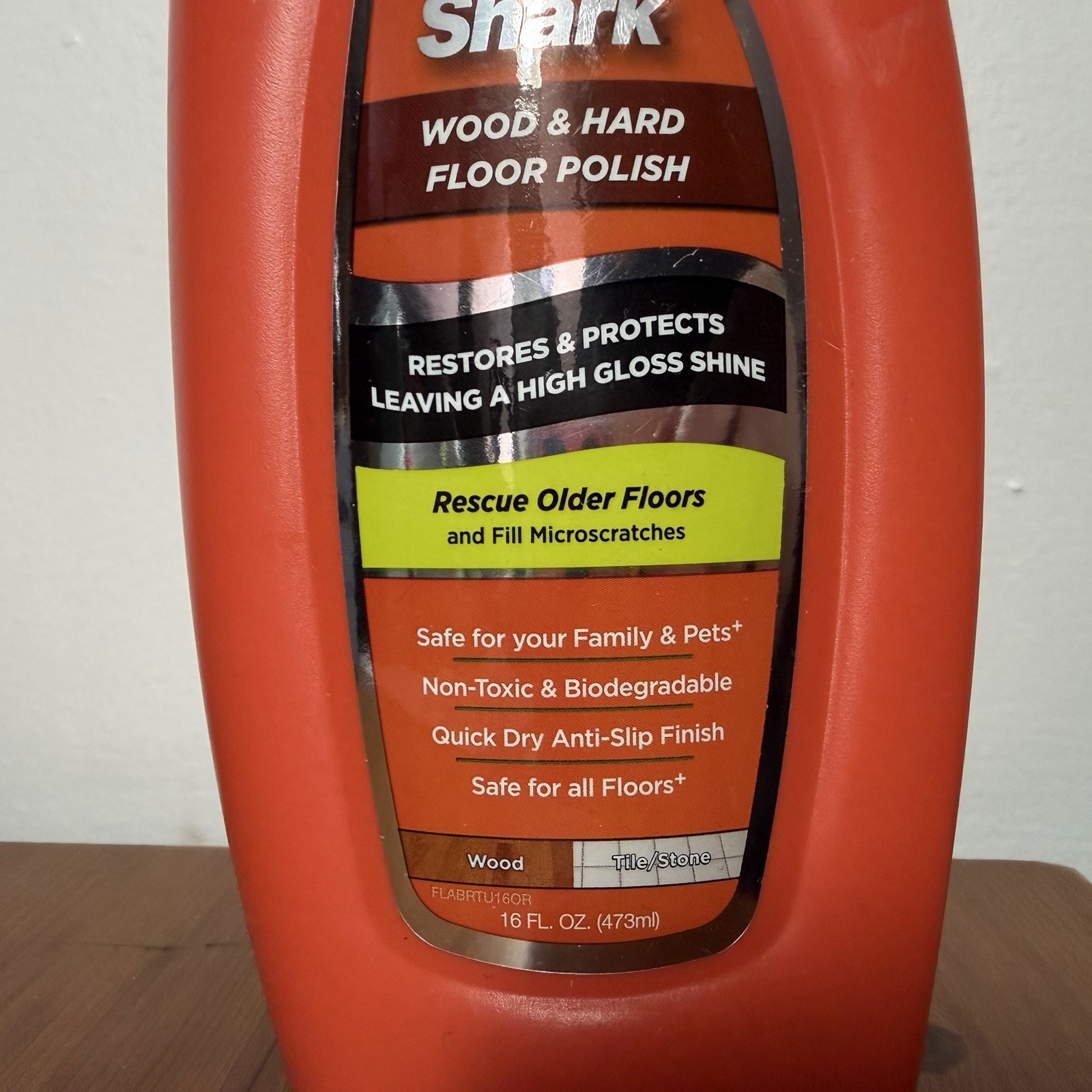 Shark Wood And Hard Floor Polish 16 oz High Gloss Restores Protects New Sealed