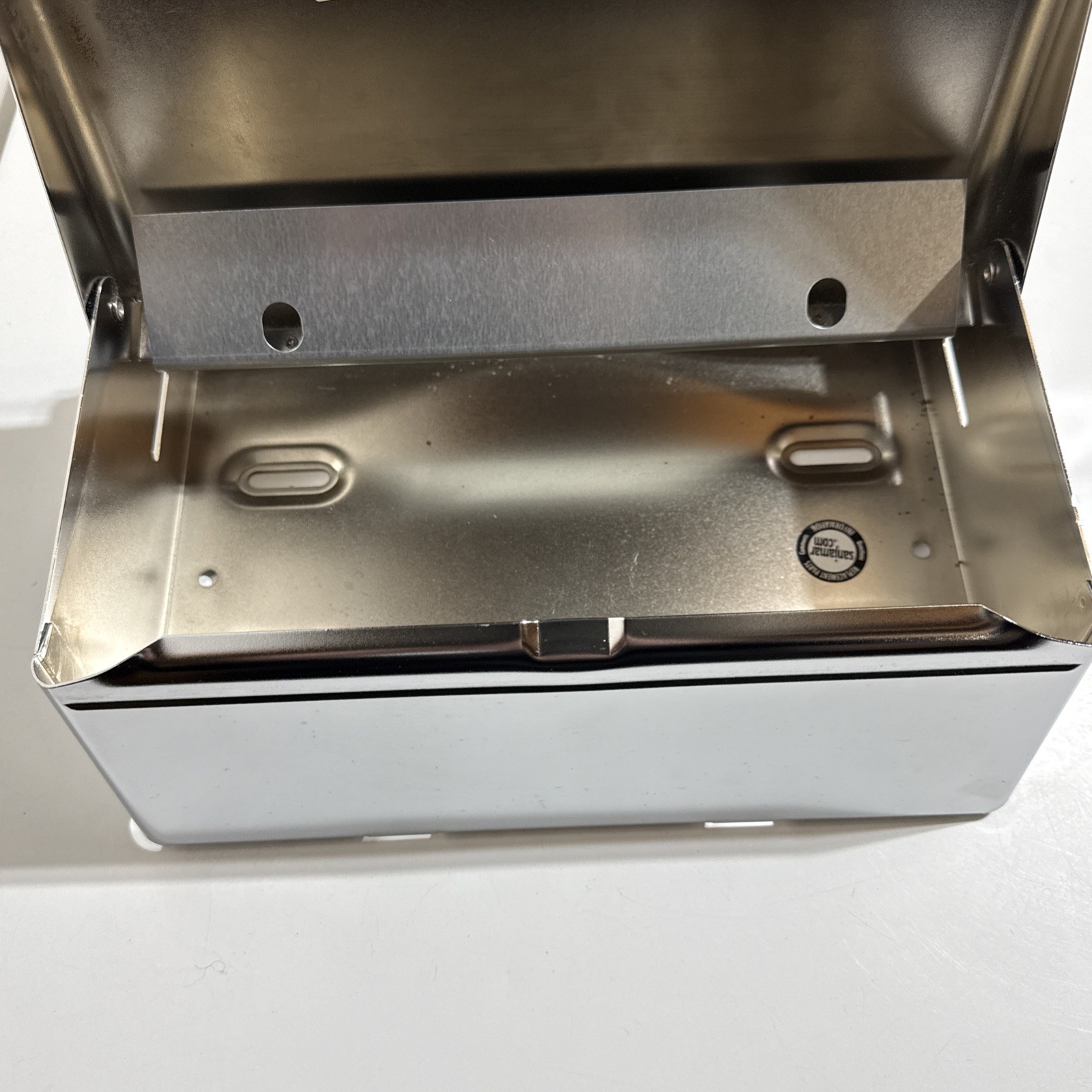 San Jamar Paper Towel Dispenser T1950XC Mini C-Fold/multifold Chrome With Key