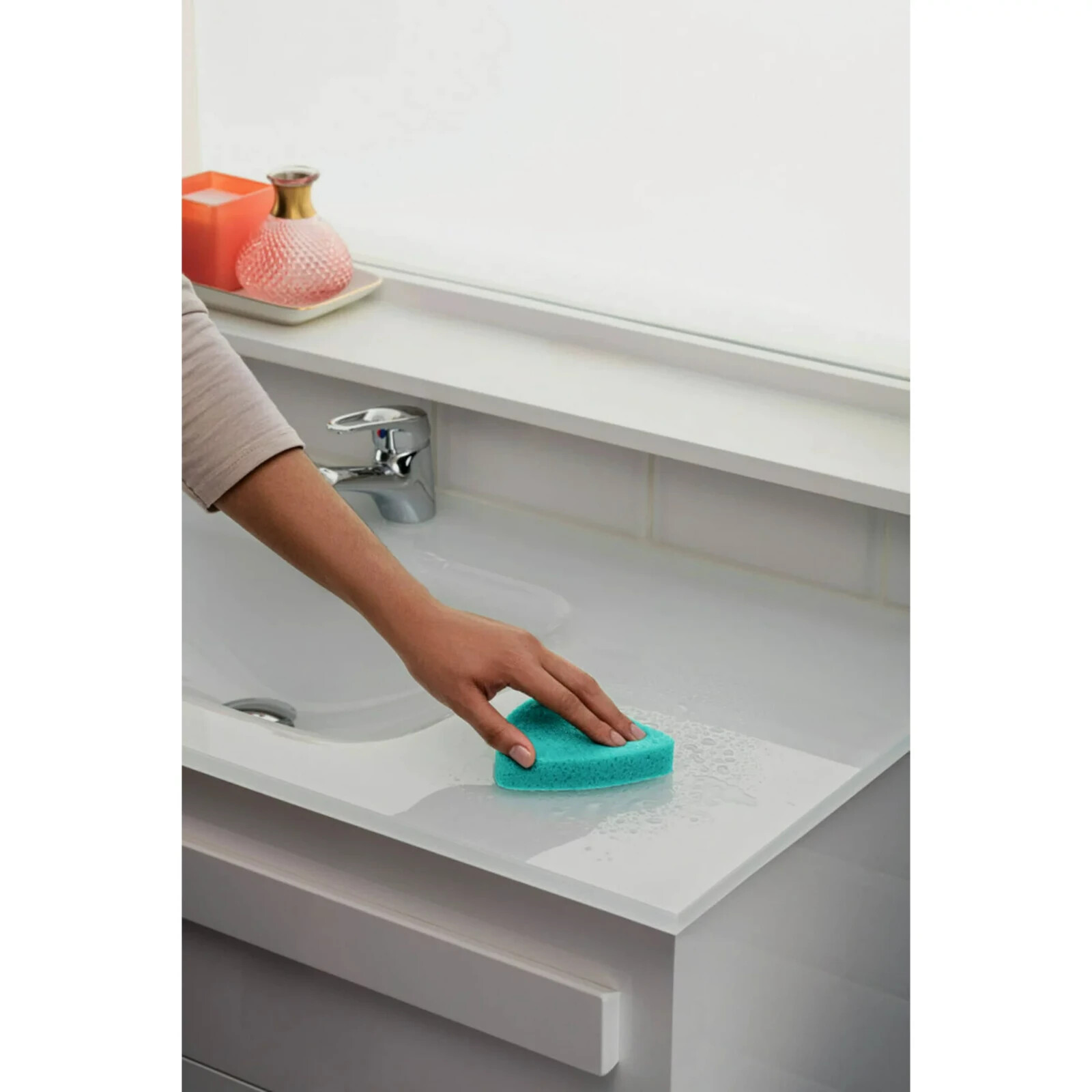 Scotch-Brite 2-SCOUR PADS SWIFT SCRUB BATHROOM BUILDUP REMOVER Durable Reusable