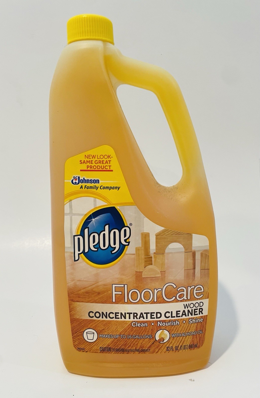 Pledge Floor Care Concentrated Wood Cleaner with Almond Oil, 32 Fl Oz
