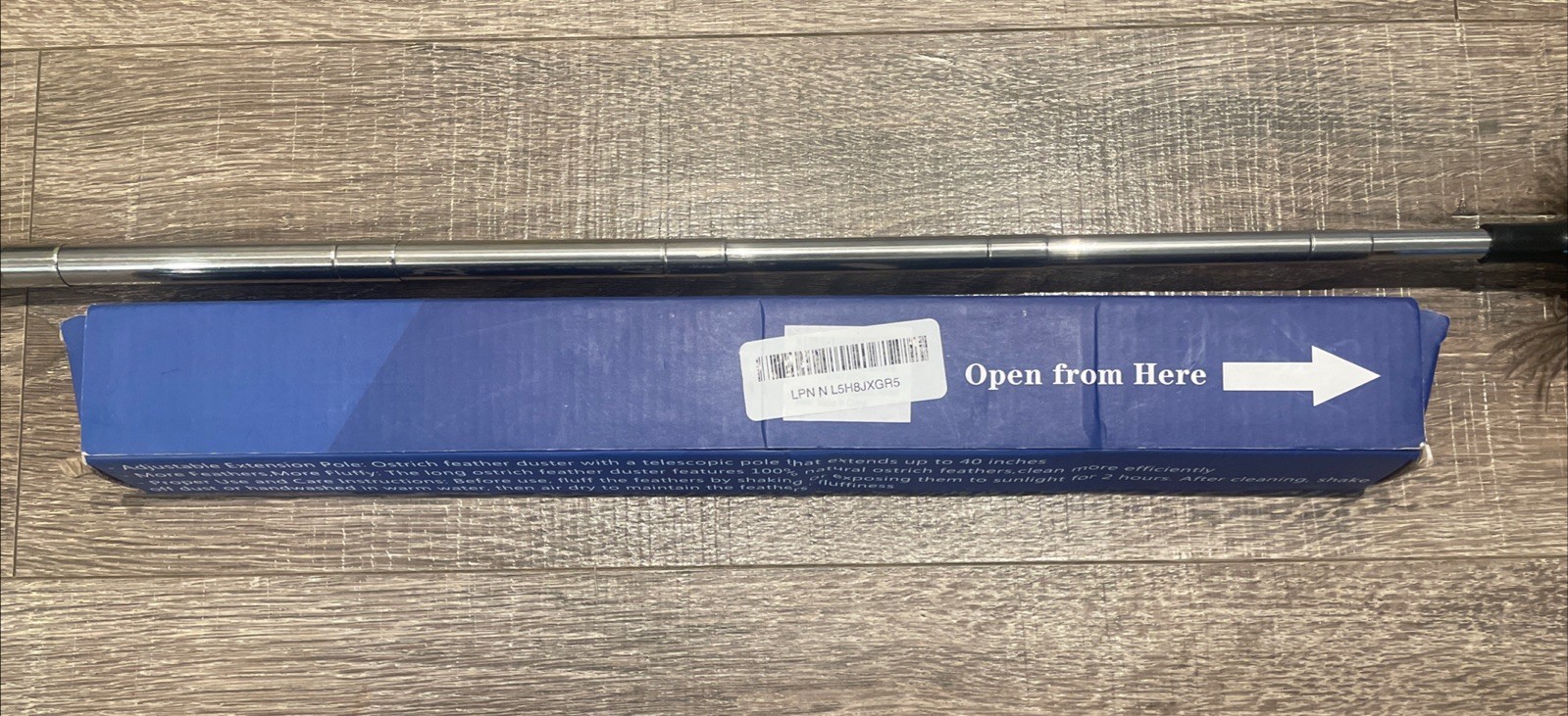 Extendable Ostrich Feather Duster 12-40 Inches Long Handle Reusable New in Box!