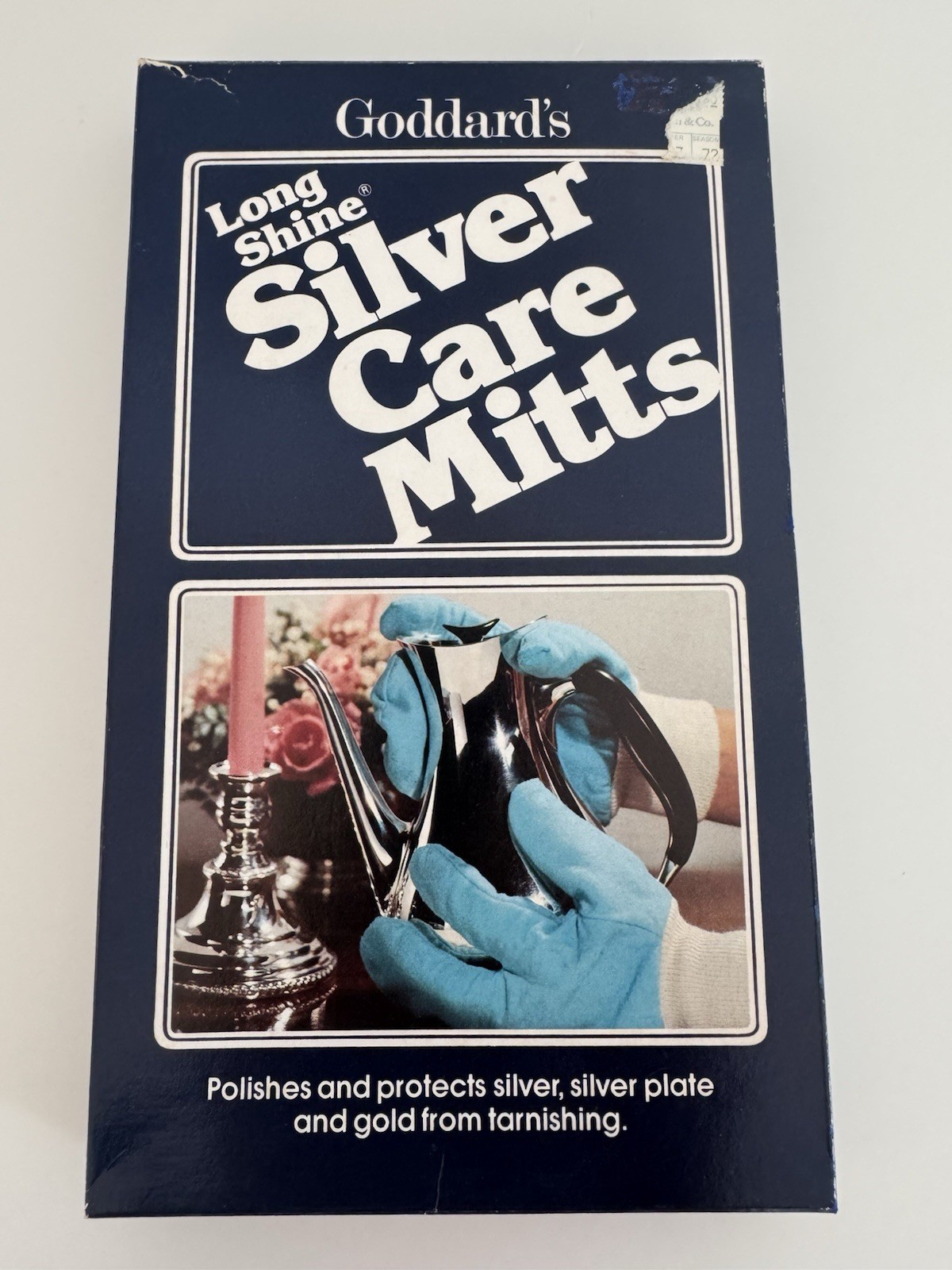 Brand new pair of Goddard’s Long Shine Silver Care Mitts