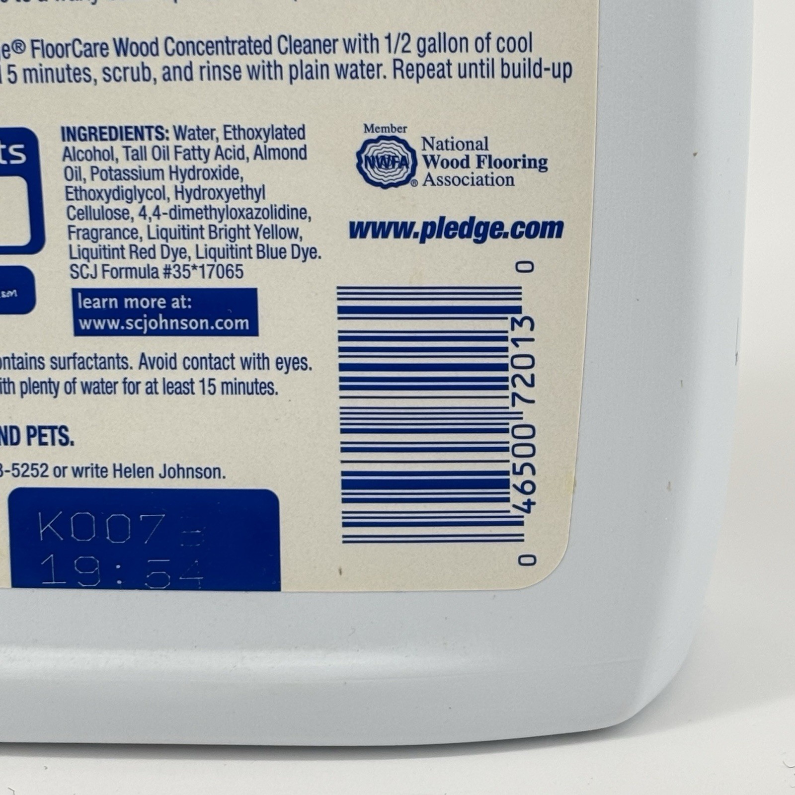 Pledge Floor Care Concentrated Wood Cleaner With Almond Oil 32 fl /Oz/26.9 fl oz