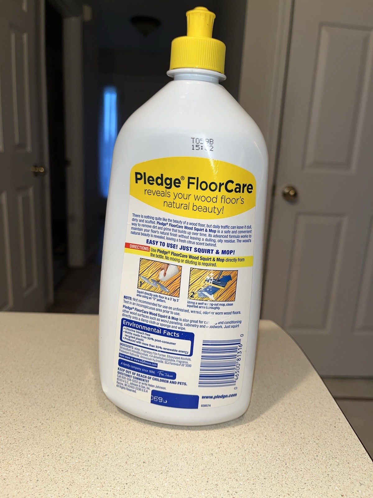Pledge cleaner Floor Care Squirt & Mop Lemon Scent Hardwood Cleaner Read