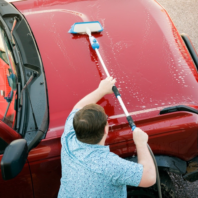 Car Wash Brush W/ Soap Dispenser Extendable Handle Soft Bristles 10in Model 6038