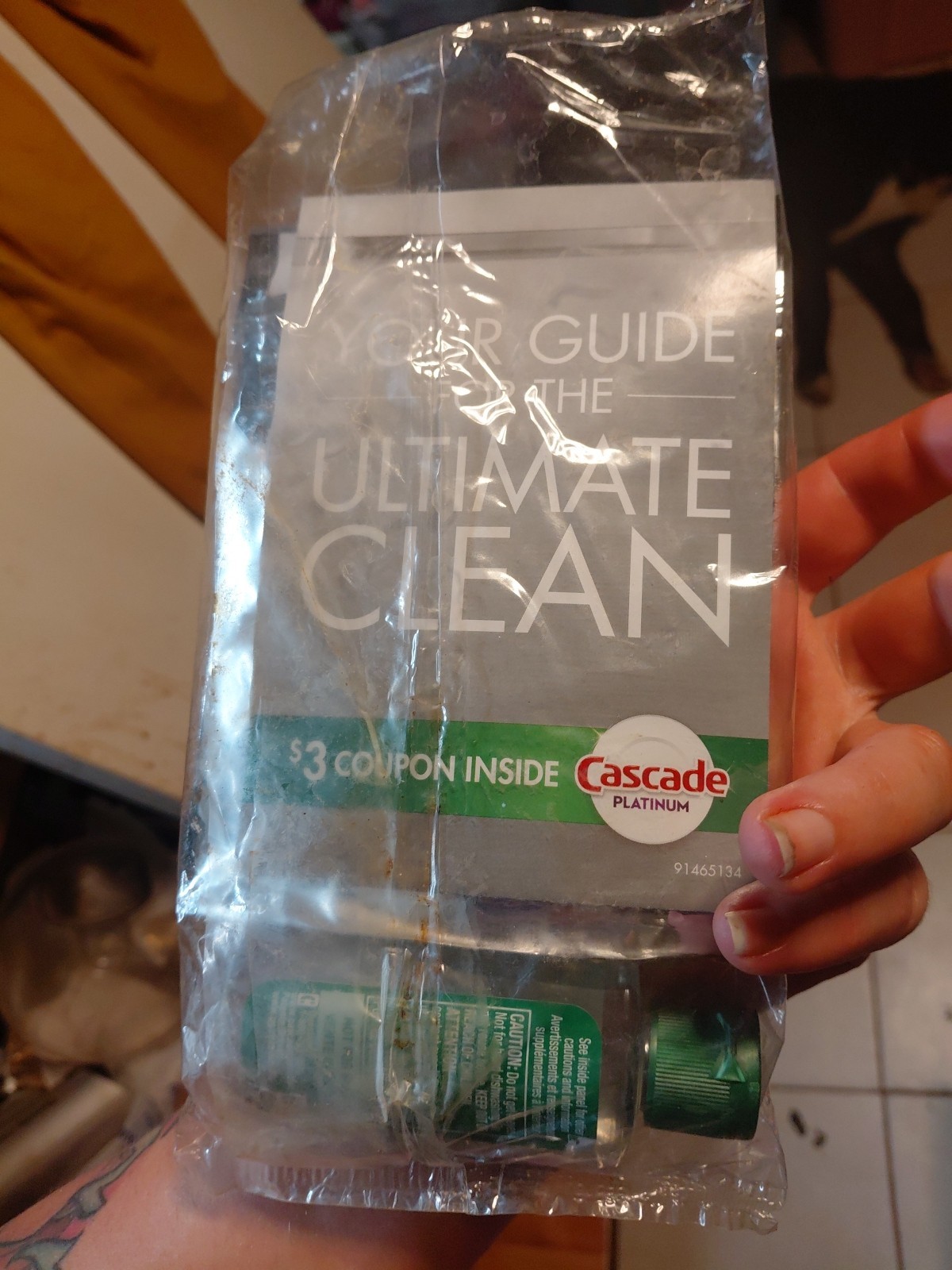 Cascade Platinum dishwasher detergent pods Cascade Platinum Rinse Aid. 1.1oz 2o