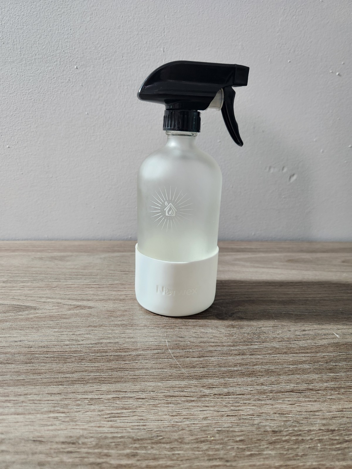 NORWEX Forever Bottle Glass Sprayer With White Silicone Sleeve