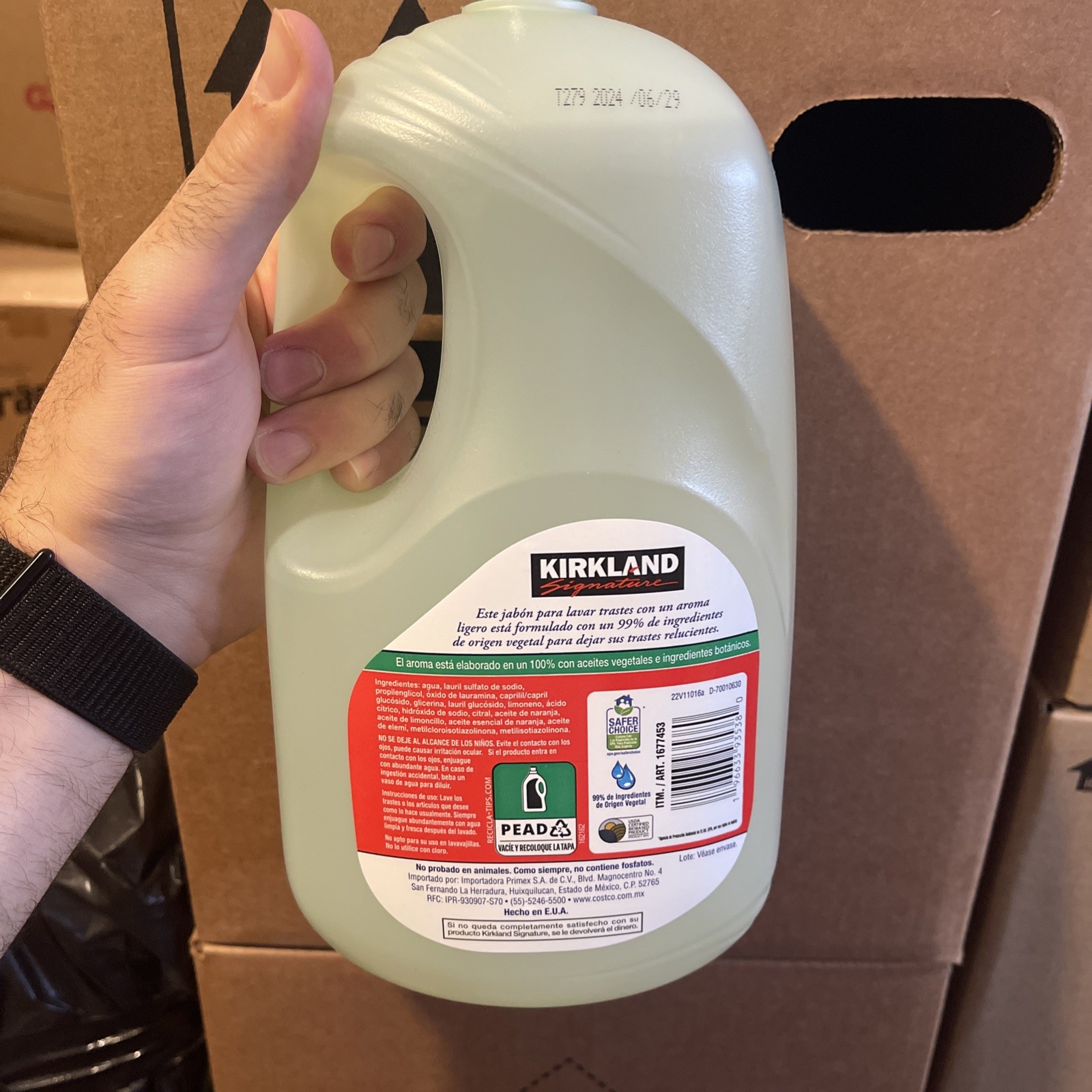 Kirkland Signature Ultra Shine Plant Based Dish Soap, 90 Fluid Ounce Brand New