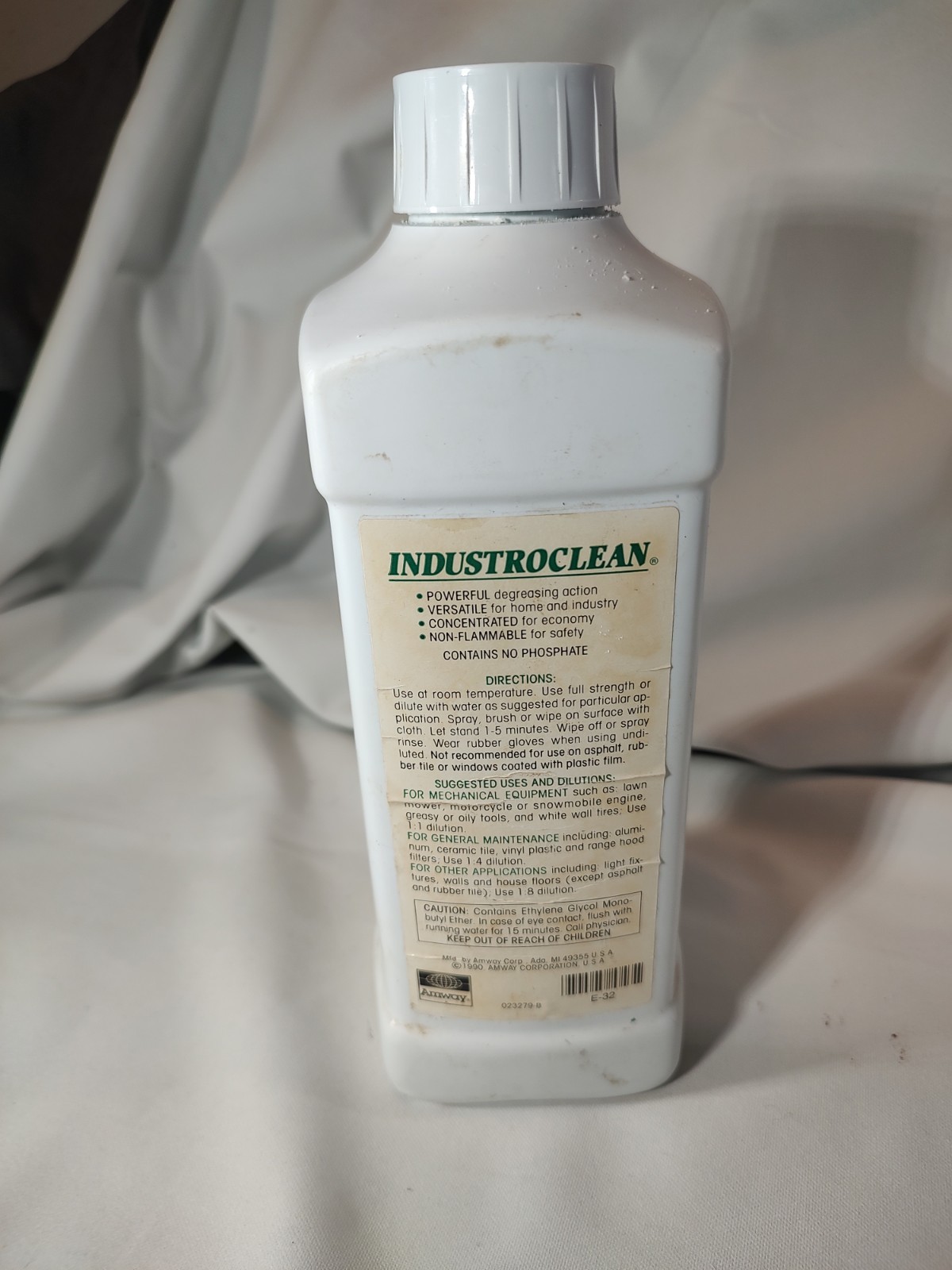 Amway INDUSTRO-CLEAN Heavy Duty Cleaner 32 Oz 1 Liter Degreaser