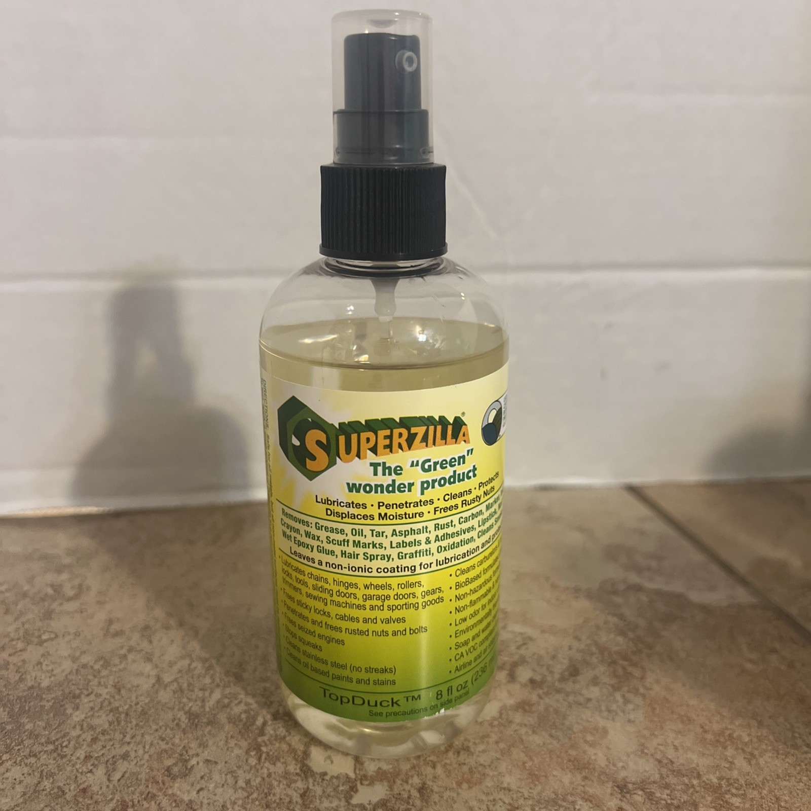 Superzilla Green Wonder Product Powerful All Purpose Cleans 8 oz Lubricant Oil