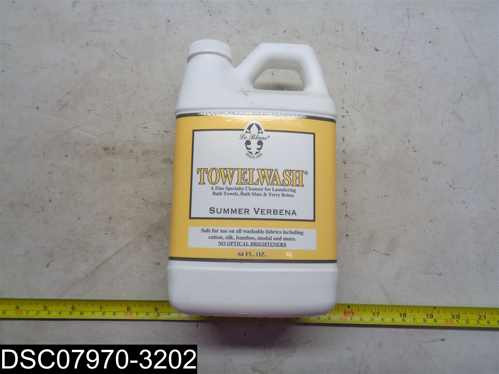 QTY=192 OZ (3 x 64 OZ ) Le Blanc Summer Verbena Towelwash 083547236408