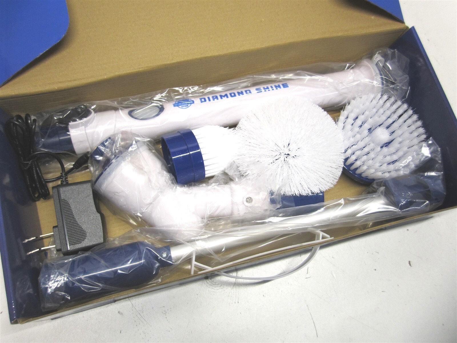 Diamond Shine Turbo Electric Spin Scrubber with 3 Brush Heads