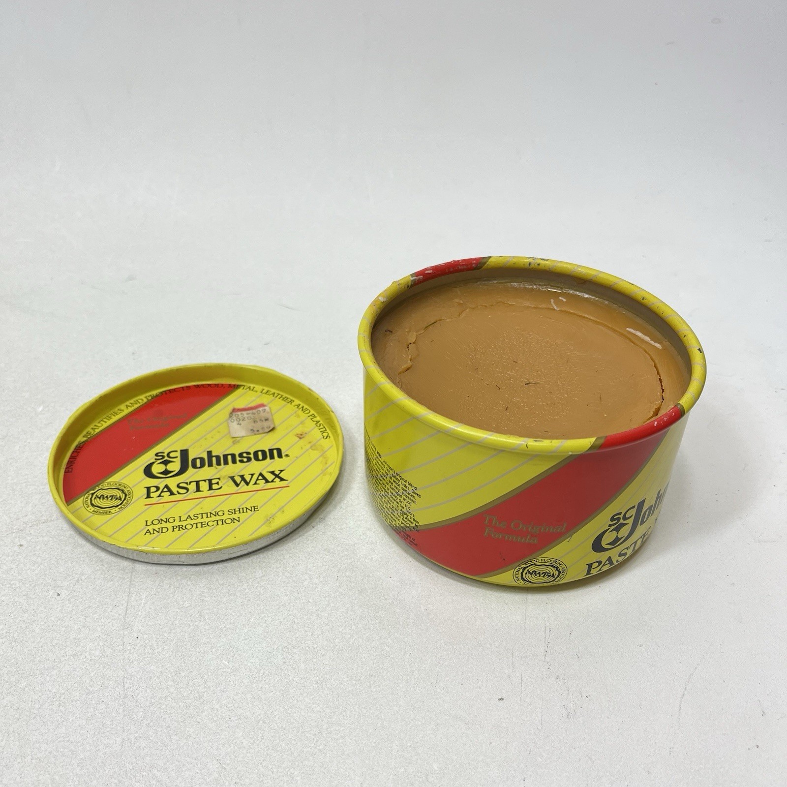 SC Johnson Paste Wax 16 oz Tin Can Original Formula 1988 Metal Wood Leather 95%