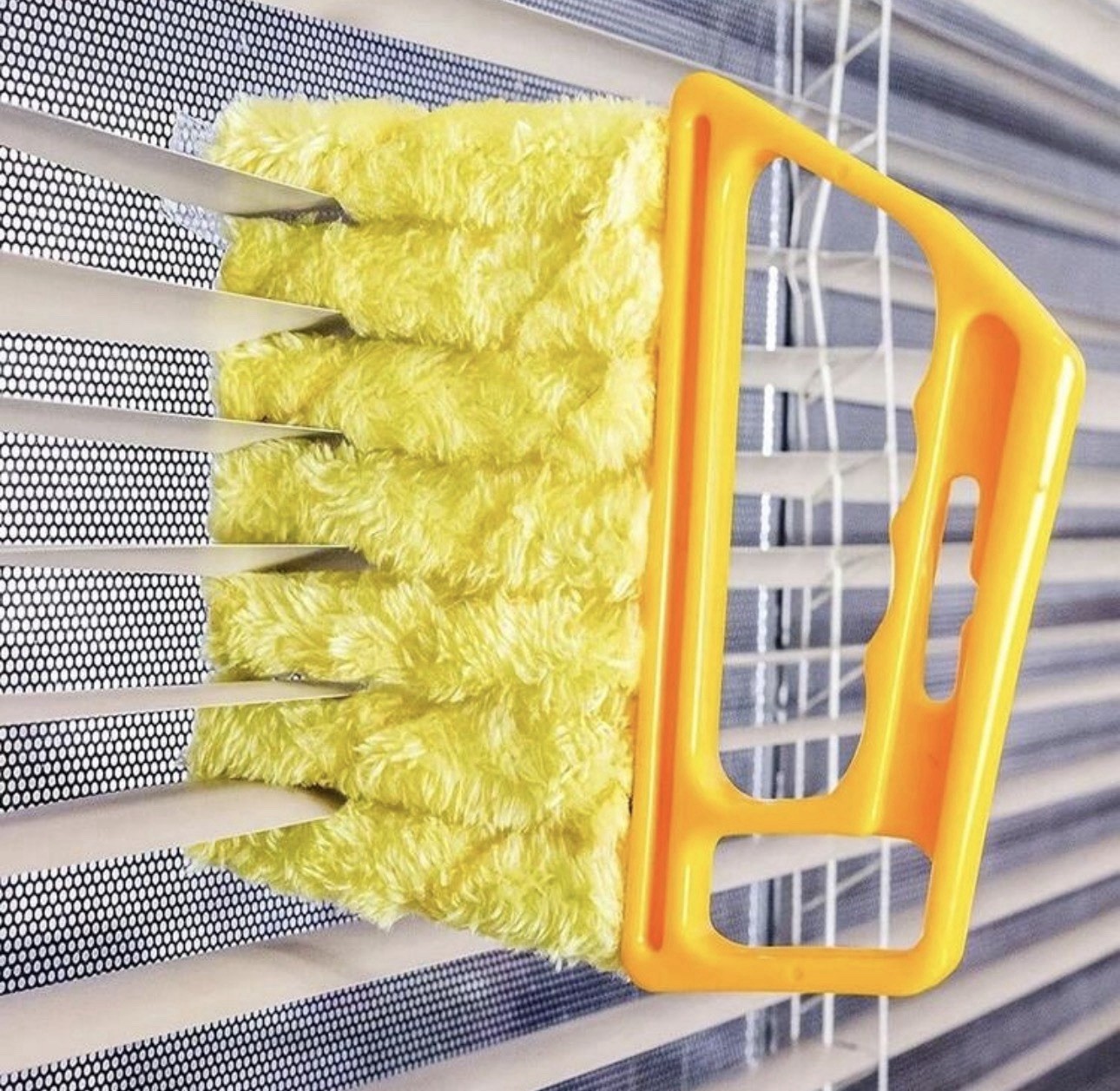 Reusable Window & Blind Cleaning Brush With Washable Dusting Head