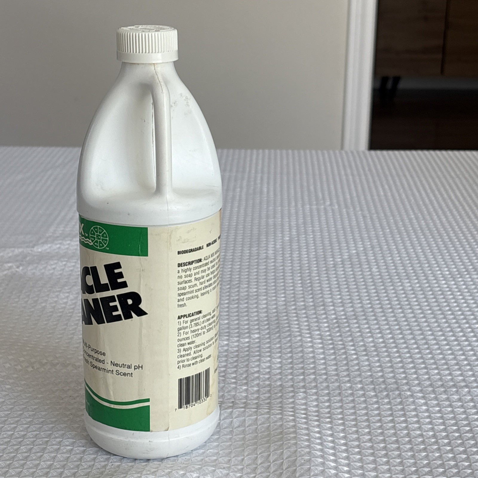 1993 Aqua Mix Miracle Cleaner Neutral pH Multipurpose Concentrated Spearmint 1qt
