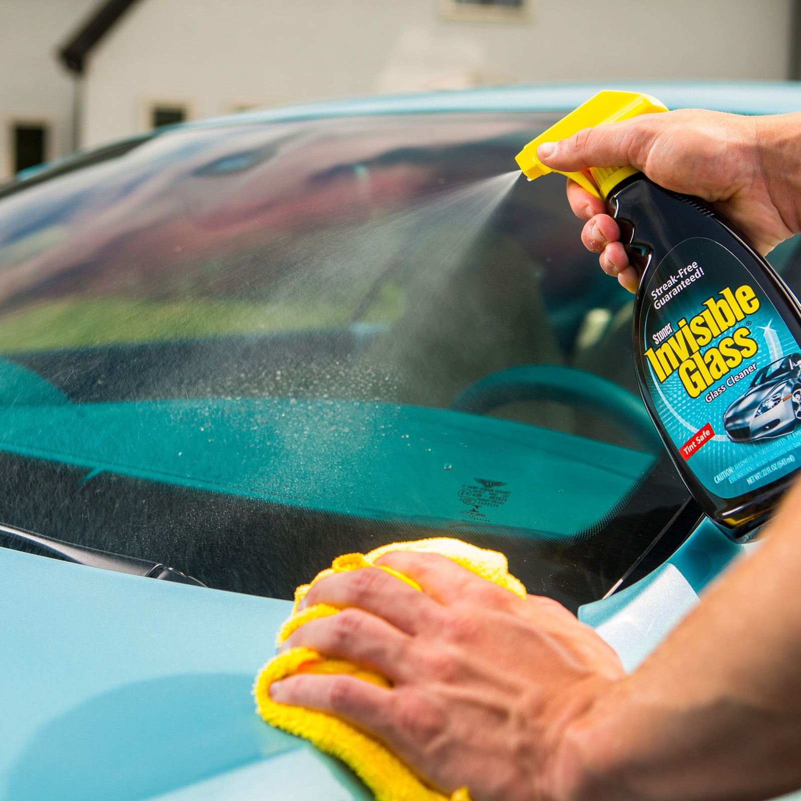 Invisible Glass 92164 Premium Glass Cleaner Spray Automotive and Home Window