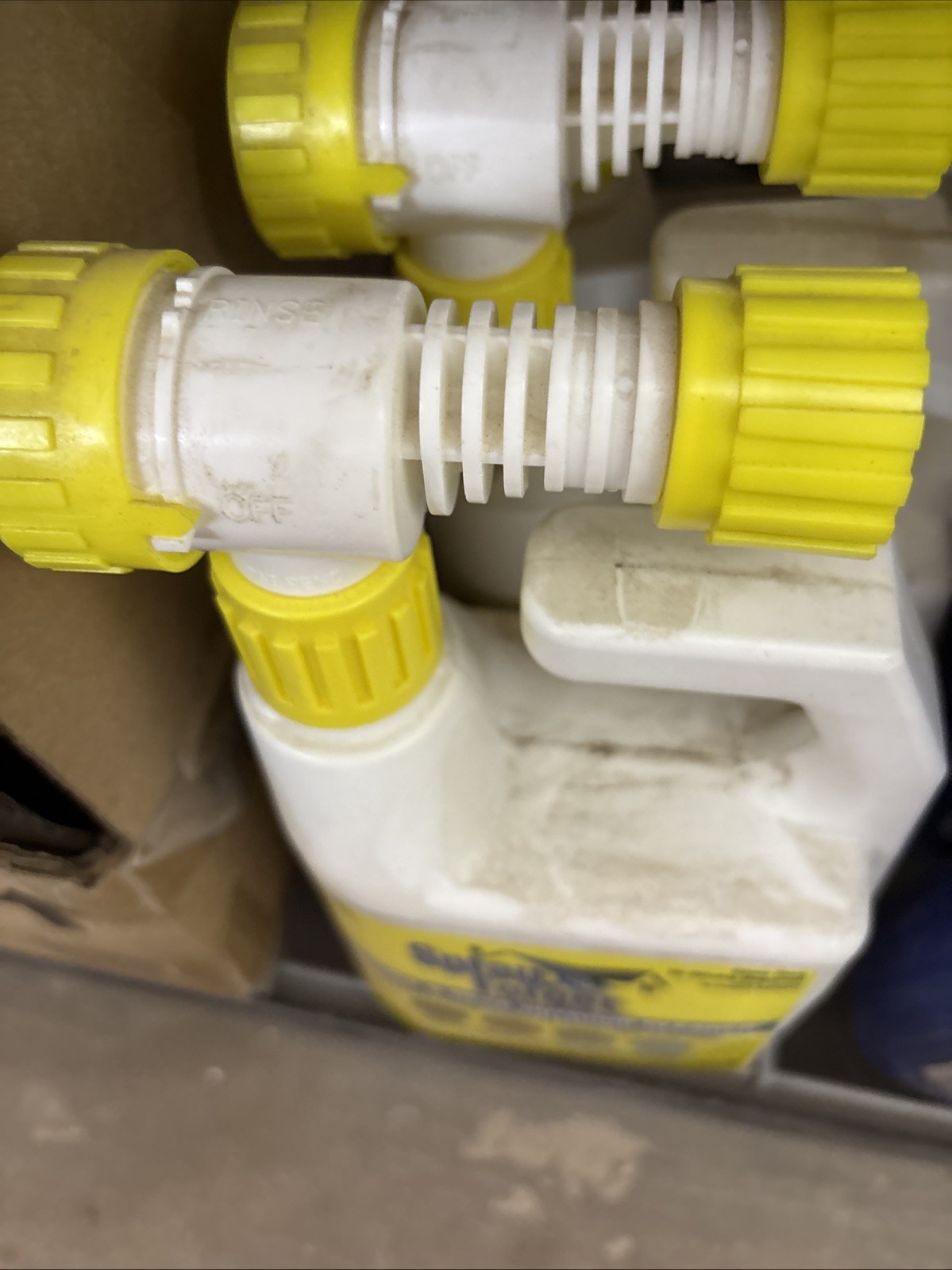 House & Deck Outdoor Cleaner – Hose End Adapter – Stain Remover – 1 Quart