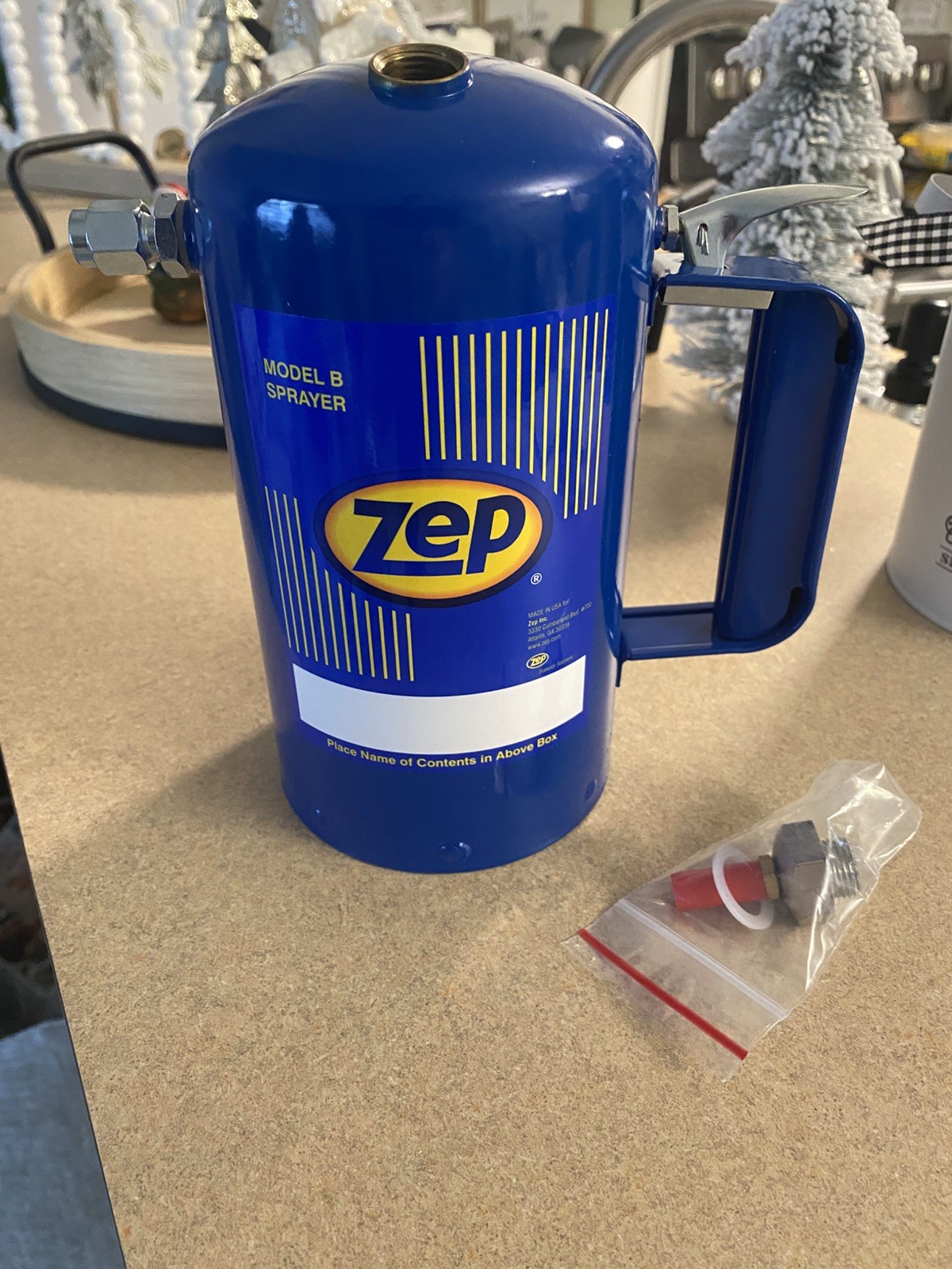 Zep Model B Heavy-Duty Steel Solvent Sprayer – 32 oz Portable Air Sprayer Steel.