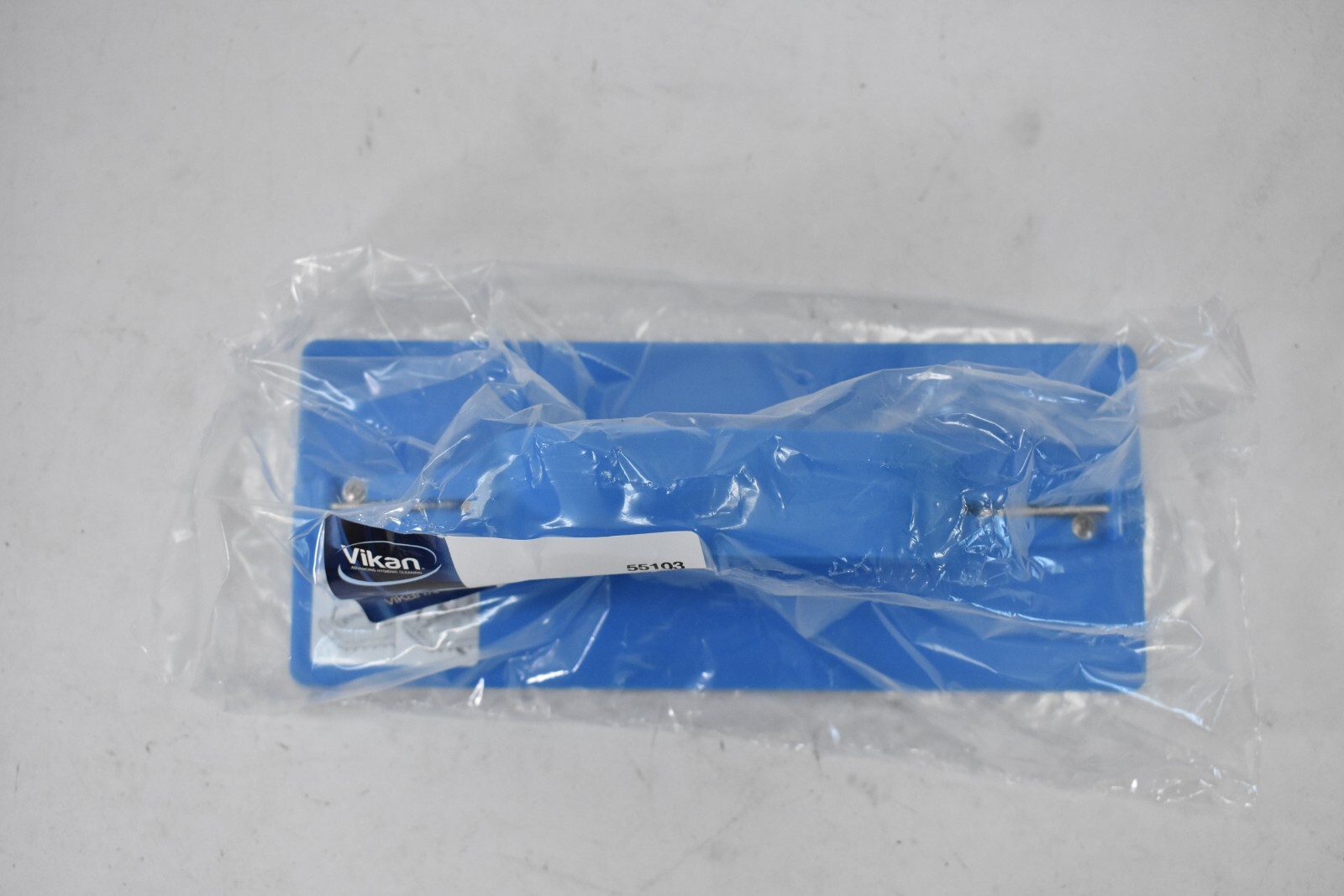 Vikan Scrub Pad Holder Blue 9″ L Replacement Unit 55103